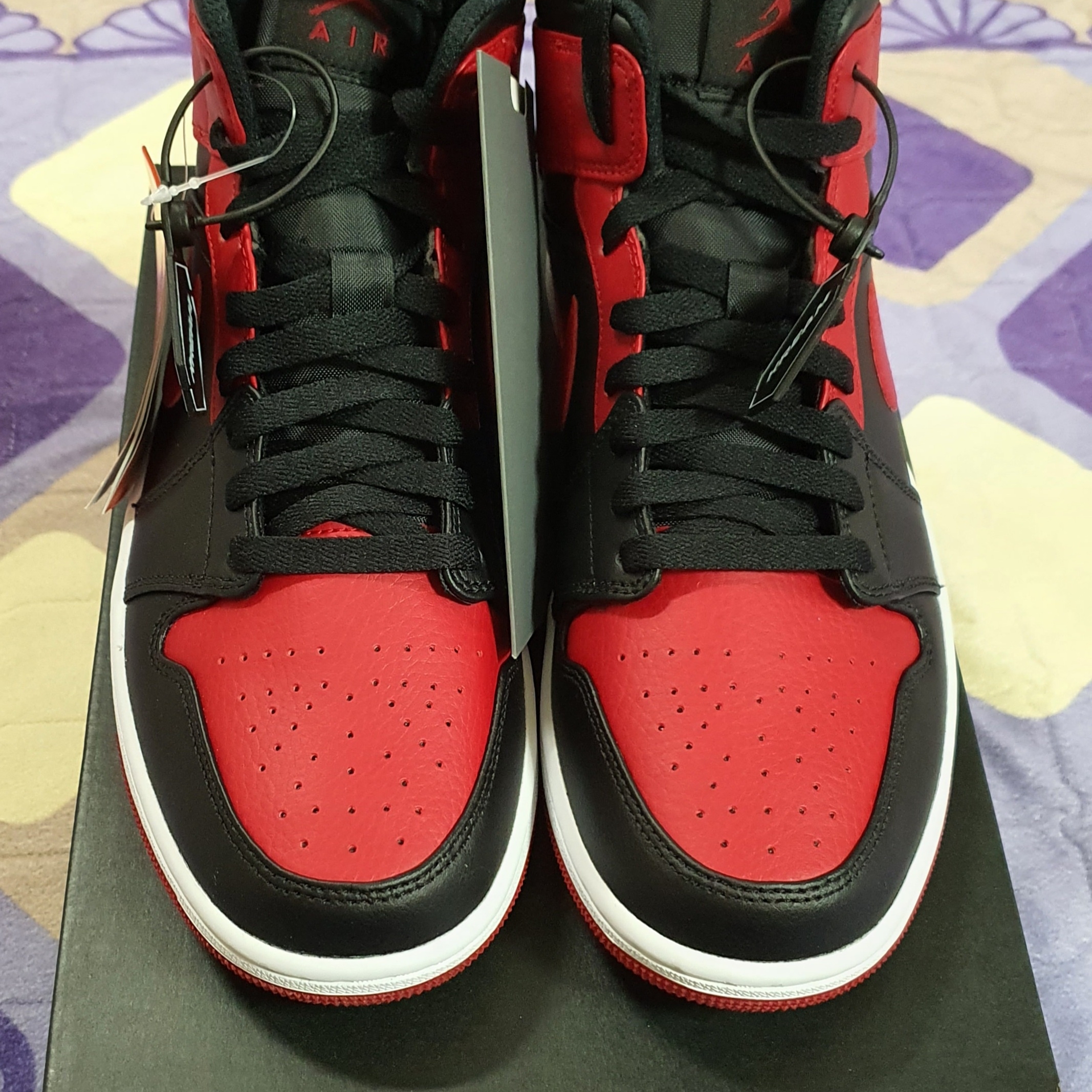 Jordan 1 Mid Bred Banned 2020 착용 스타일 - 3