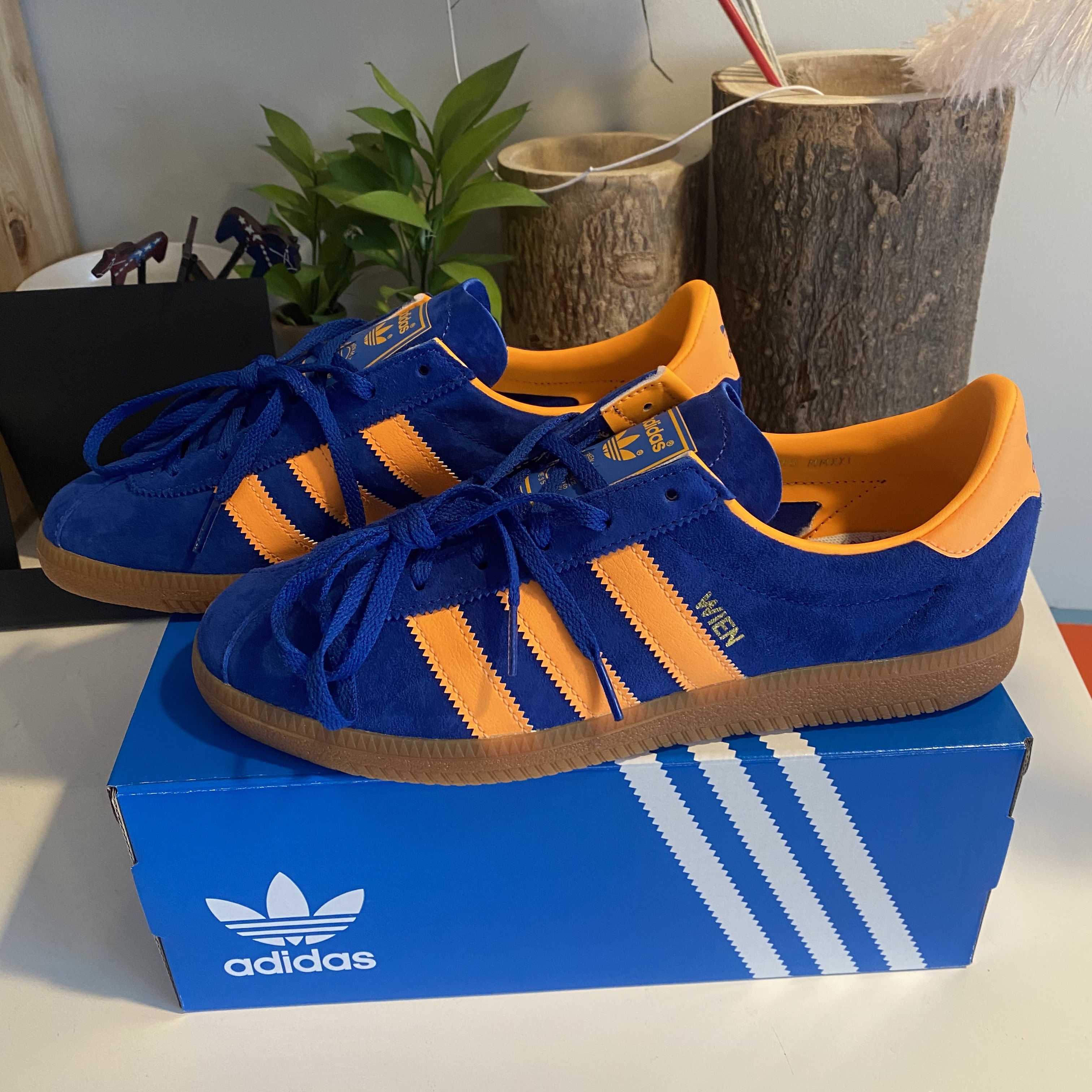 Adidas Wien Orange Bluebird 착용 스타일 - 2