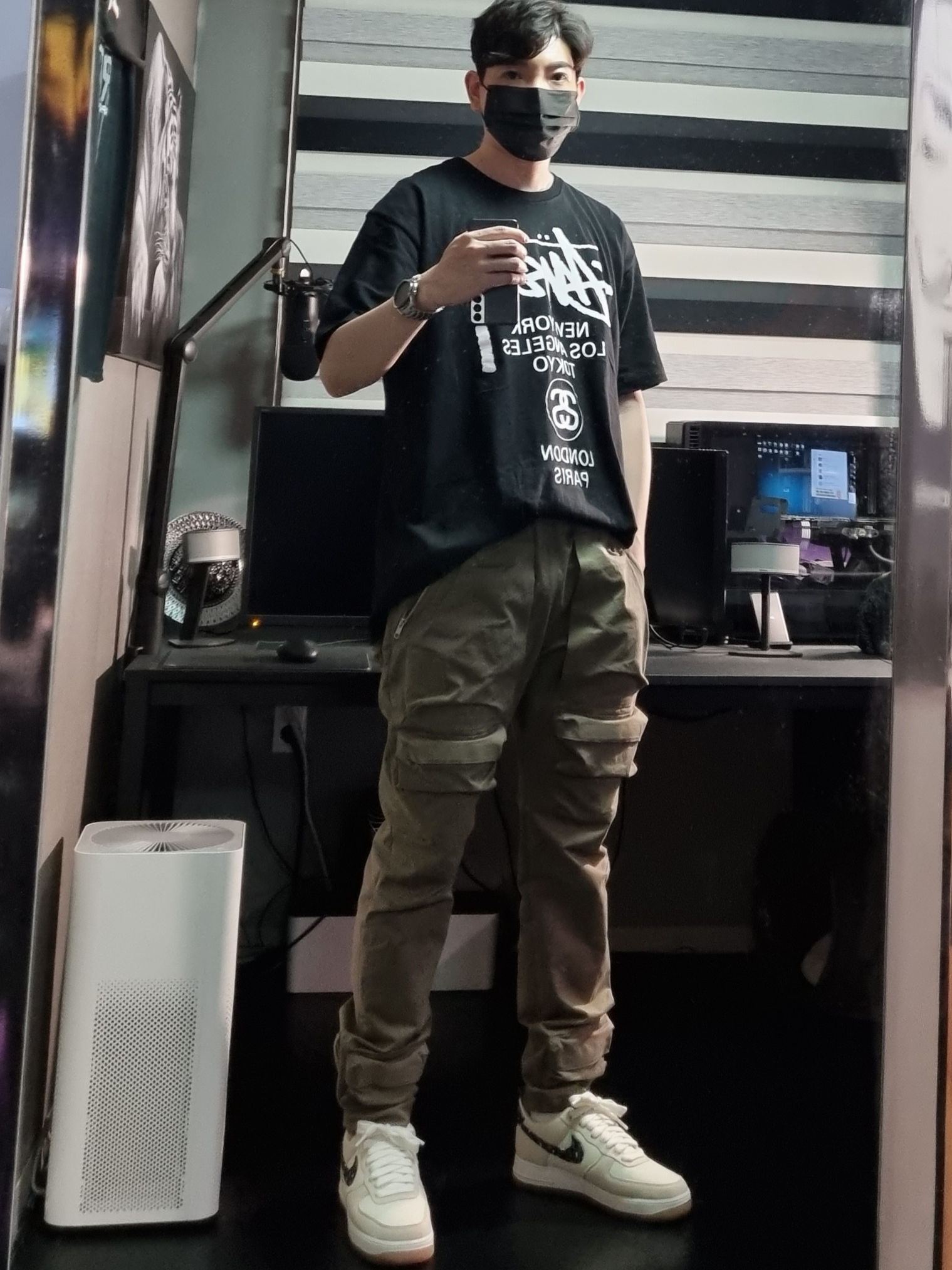 Stussy DSM World Tour T-Shirt Black, Nike Air Force 1 '07 LV8 Paisley Swoosh 착용 스타일 - 2