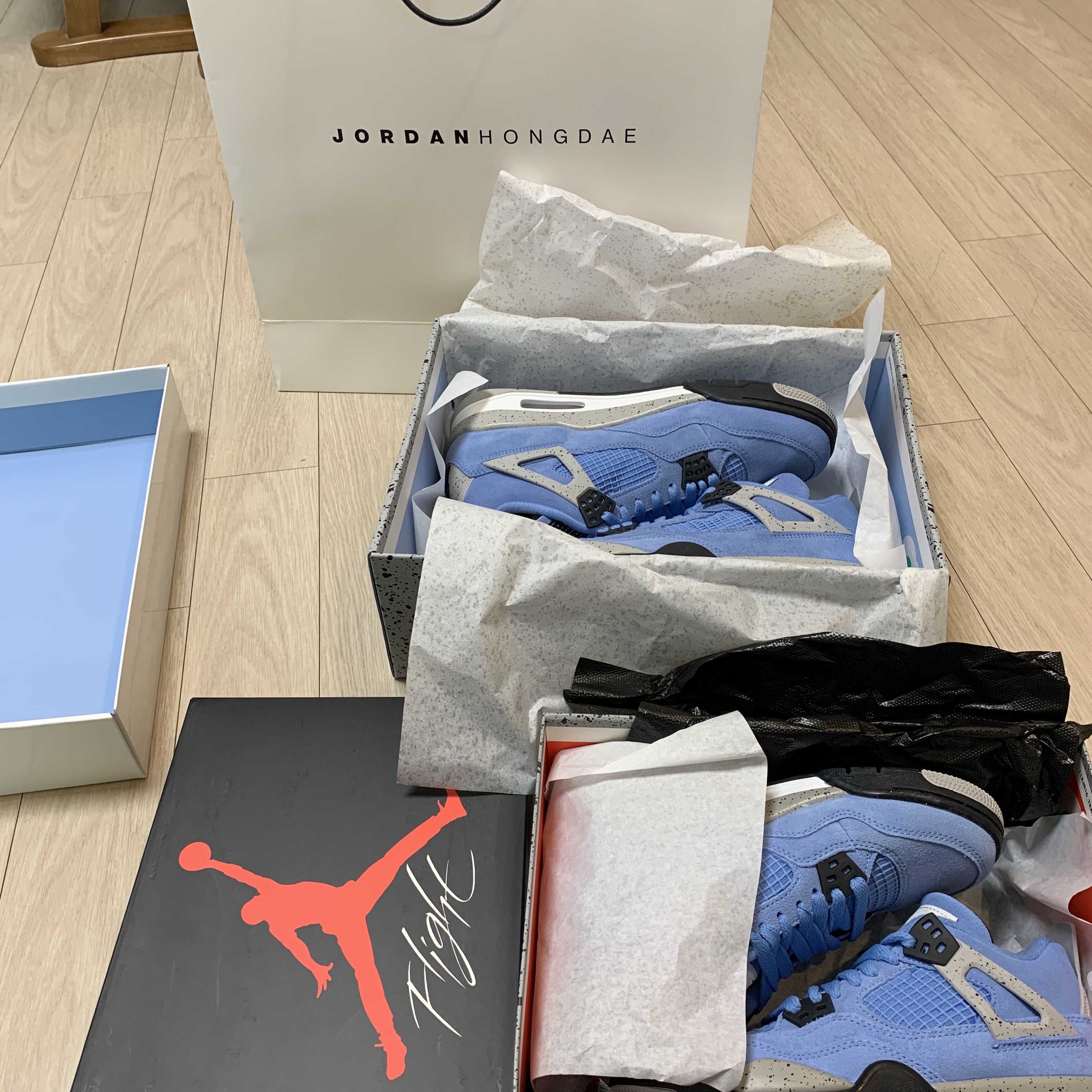 Jordan 4 Retro University Blue, (GS) Jordan 4 Retro University Blue 착용 스타일 - 4