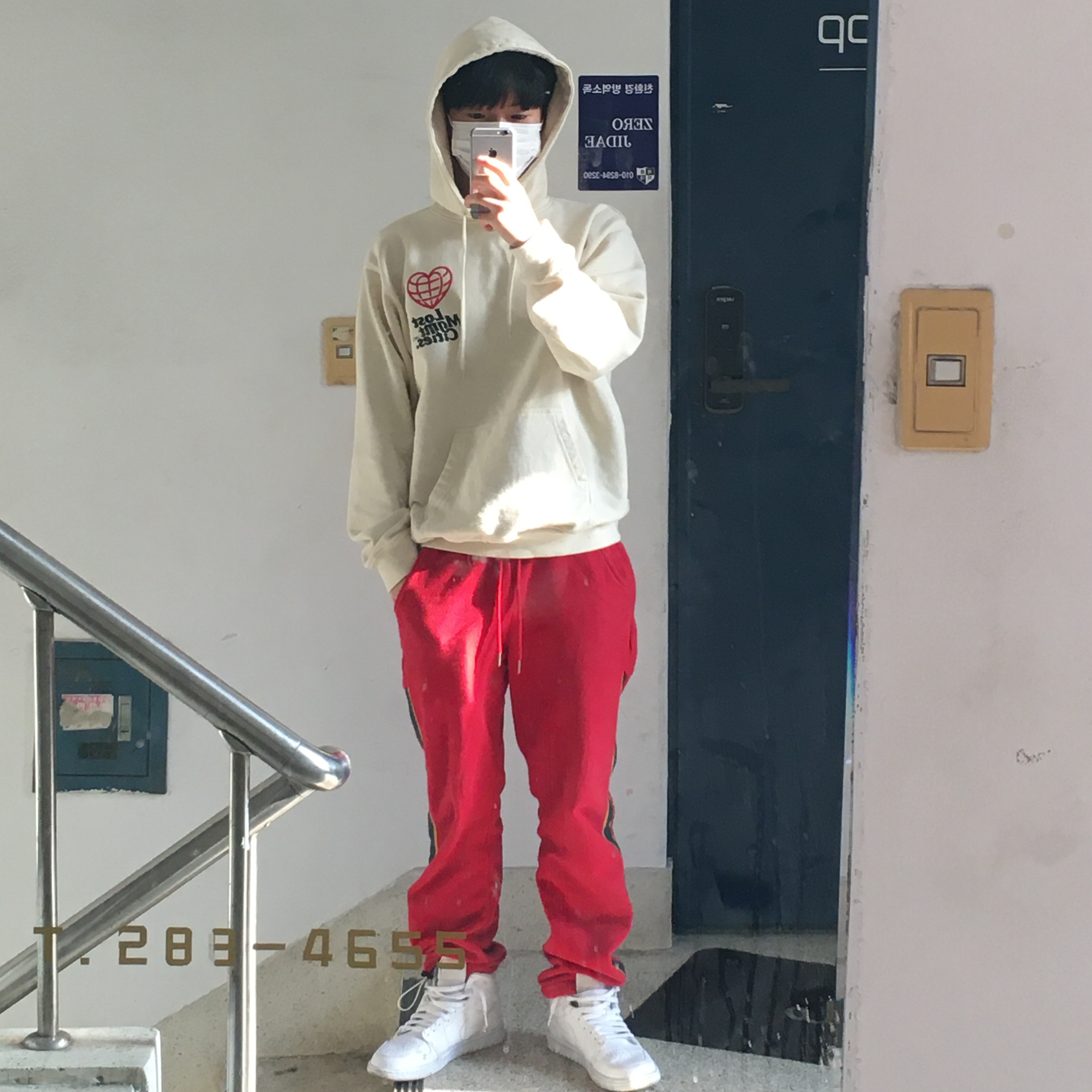 Jordan 1 Mid Triple White 착용 스타일
