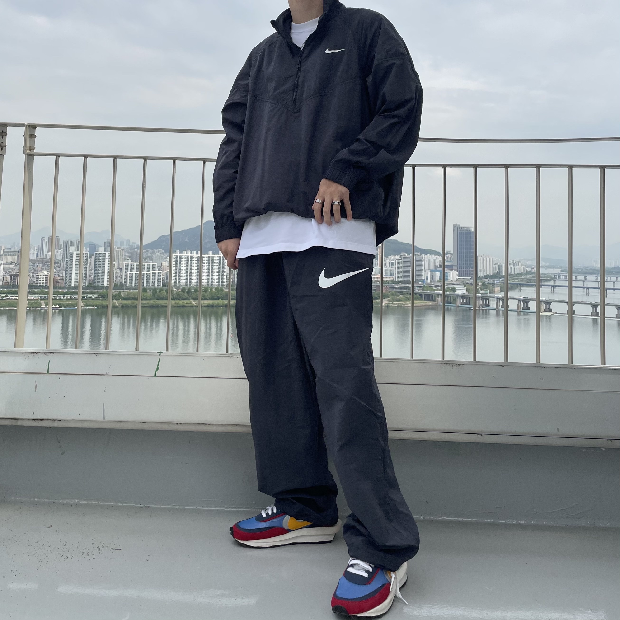Nike x Sacai LDWaffle Blue Multi, Nike x Stussy Beach Pants Off Noir 착용 스타일