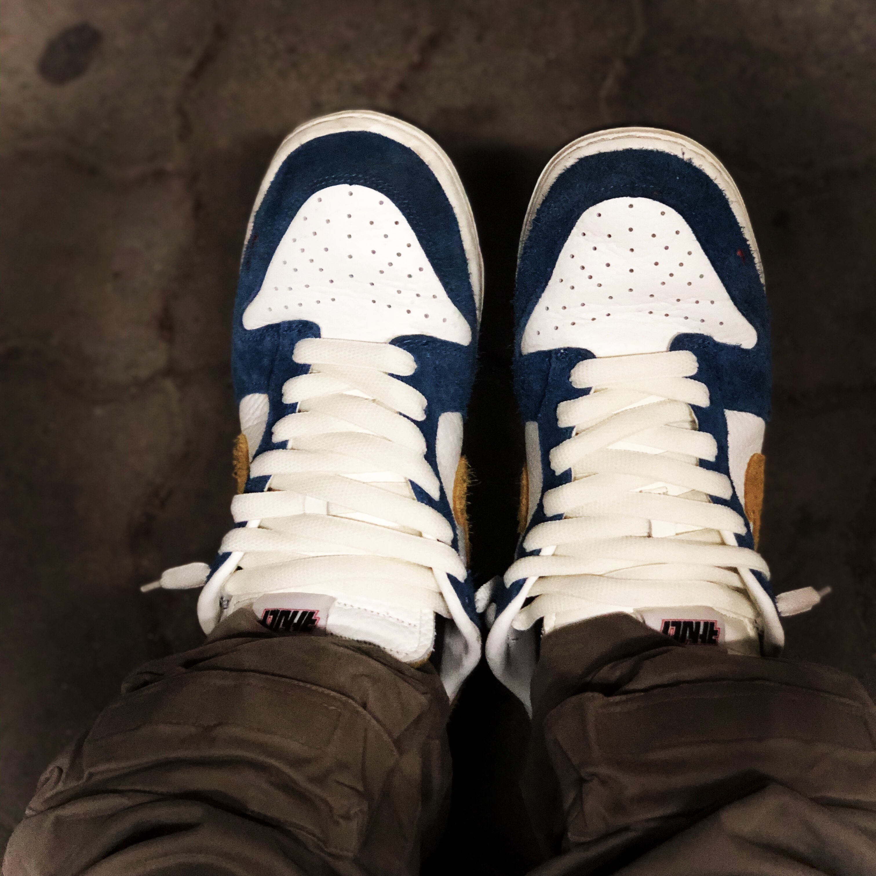 Nike x Kasina Dunk Low 80's Bus 착용 스타일 - 3