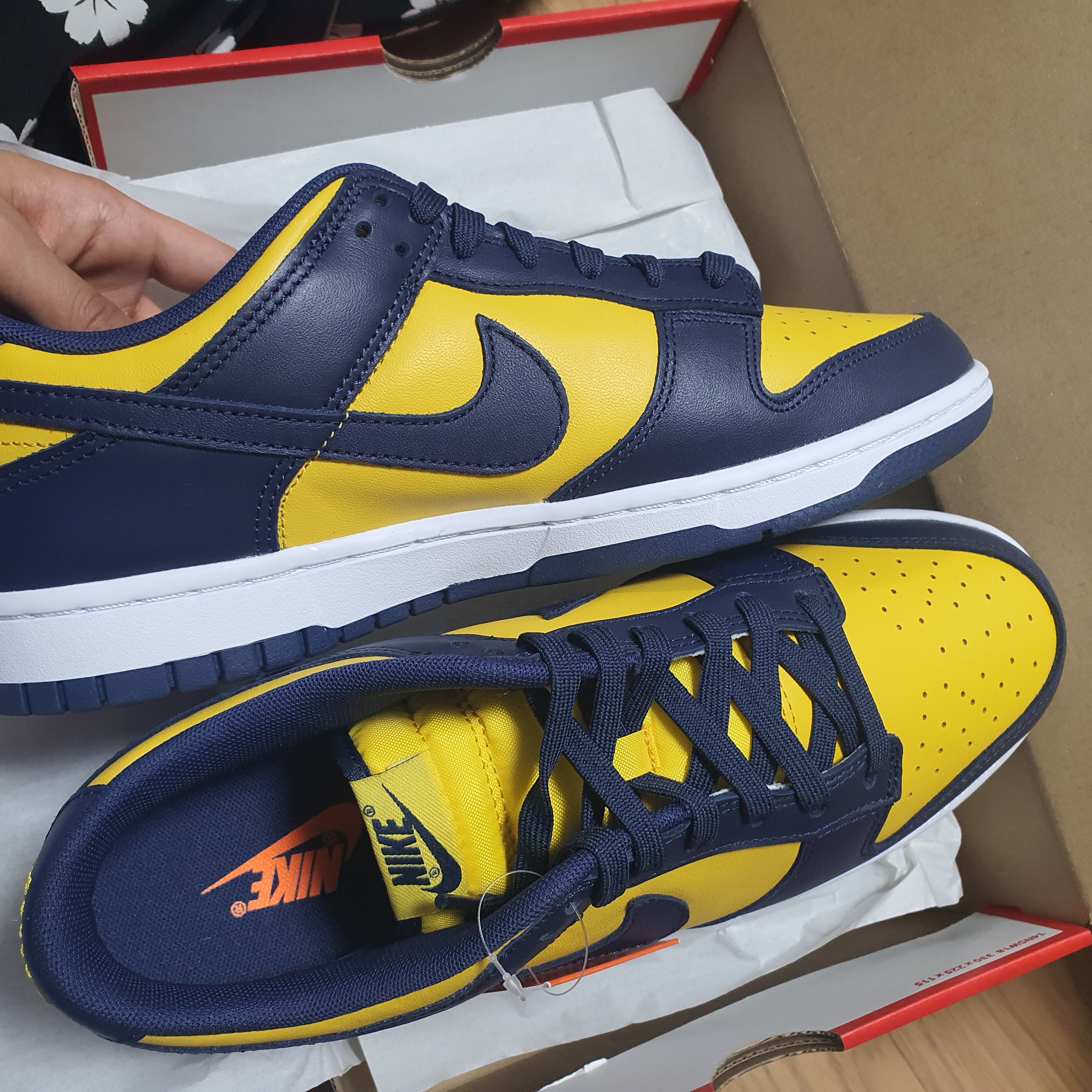 Nike Dunk Low Retro Varsity Maize 착용 스타일 - 1