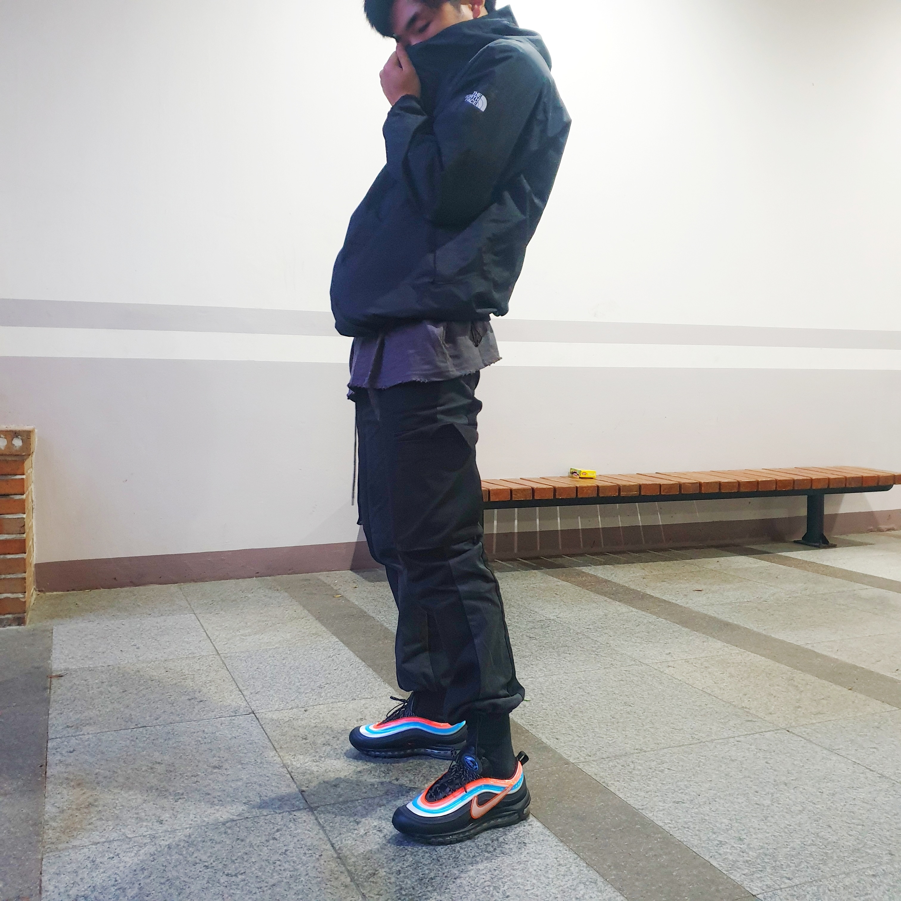 Nike Air Max 97 Neon Seoul 착용 스타일 - 2