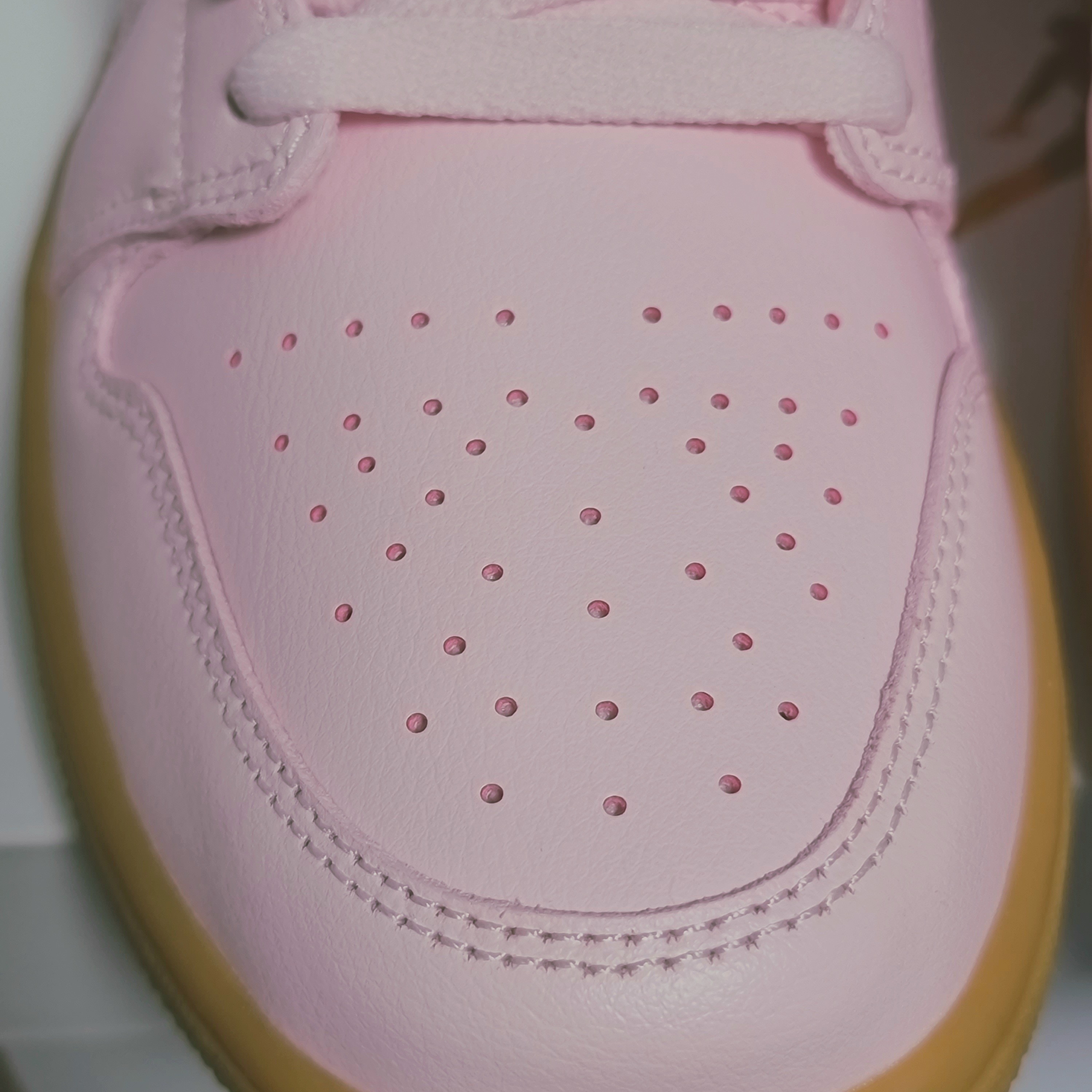 (W) Jordan 1 Low Arctic Pink 착용 스타일 - 2