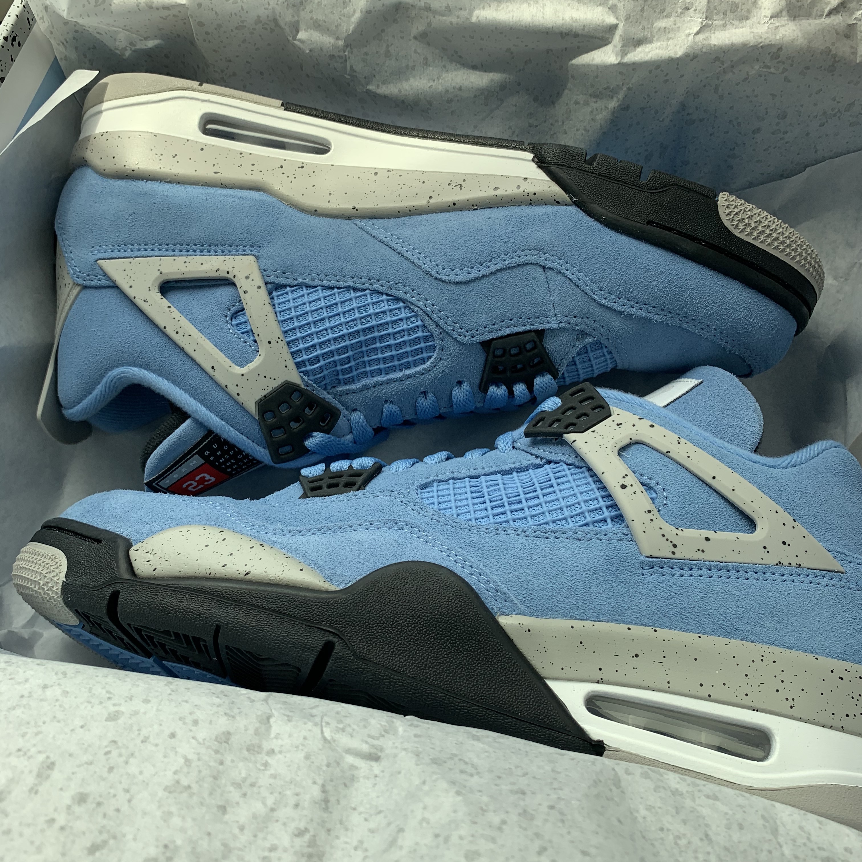 Jordan 4 Retro University Blue, (GS) Jordan 4 Retro University Blue 착용 스타일 - 2