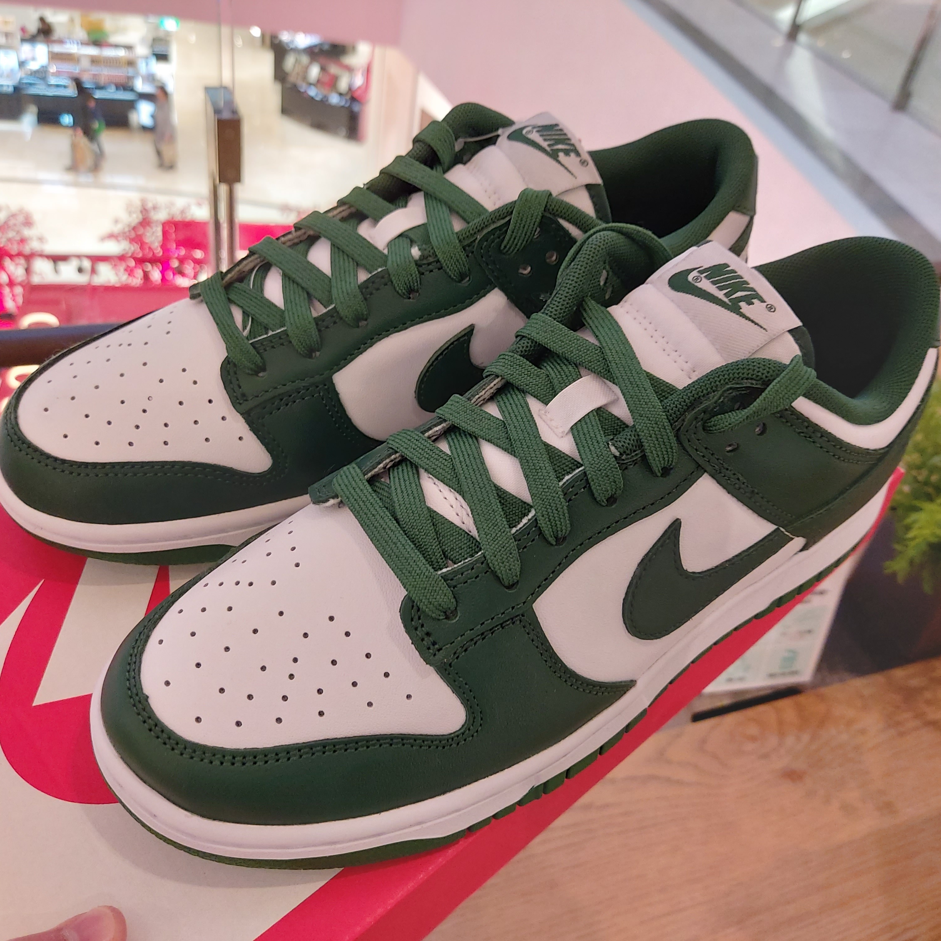 Nike Dunk Low Retro Varsity Green 착용 스타일 - 5