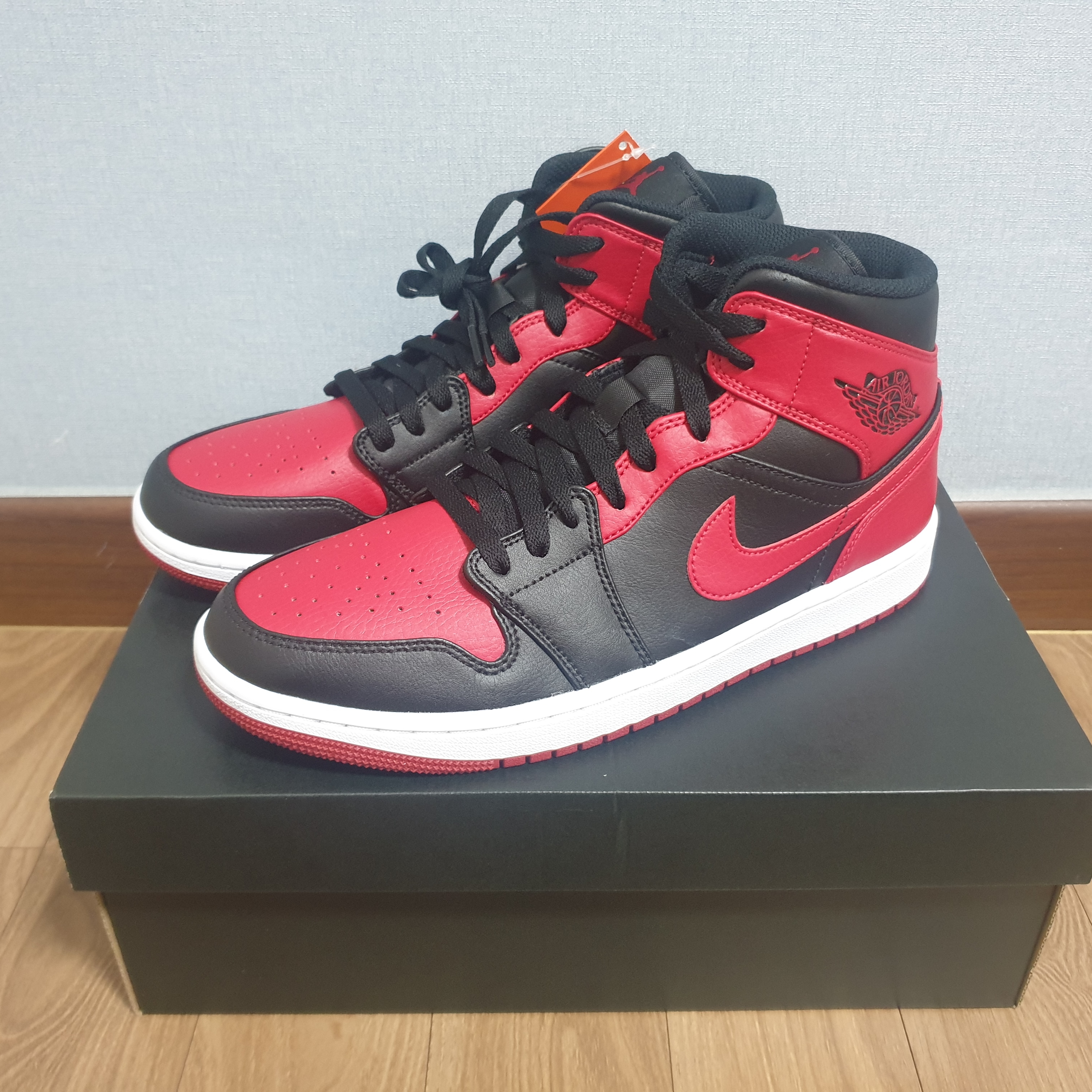 Jordan 1 Mid Bred Banned 2020 착용 스타일
