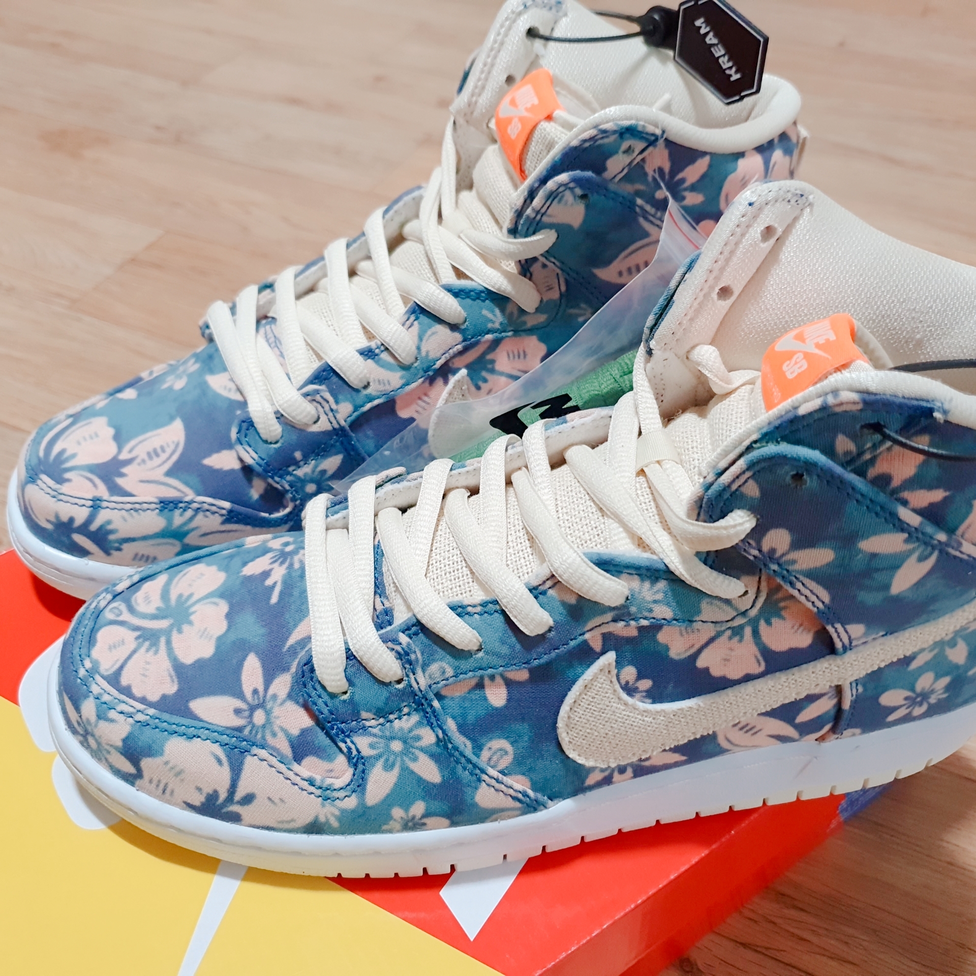 Nike SB Dunk High Pro Hawaii 착용 스타일 - 3