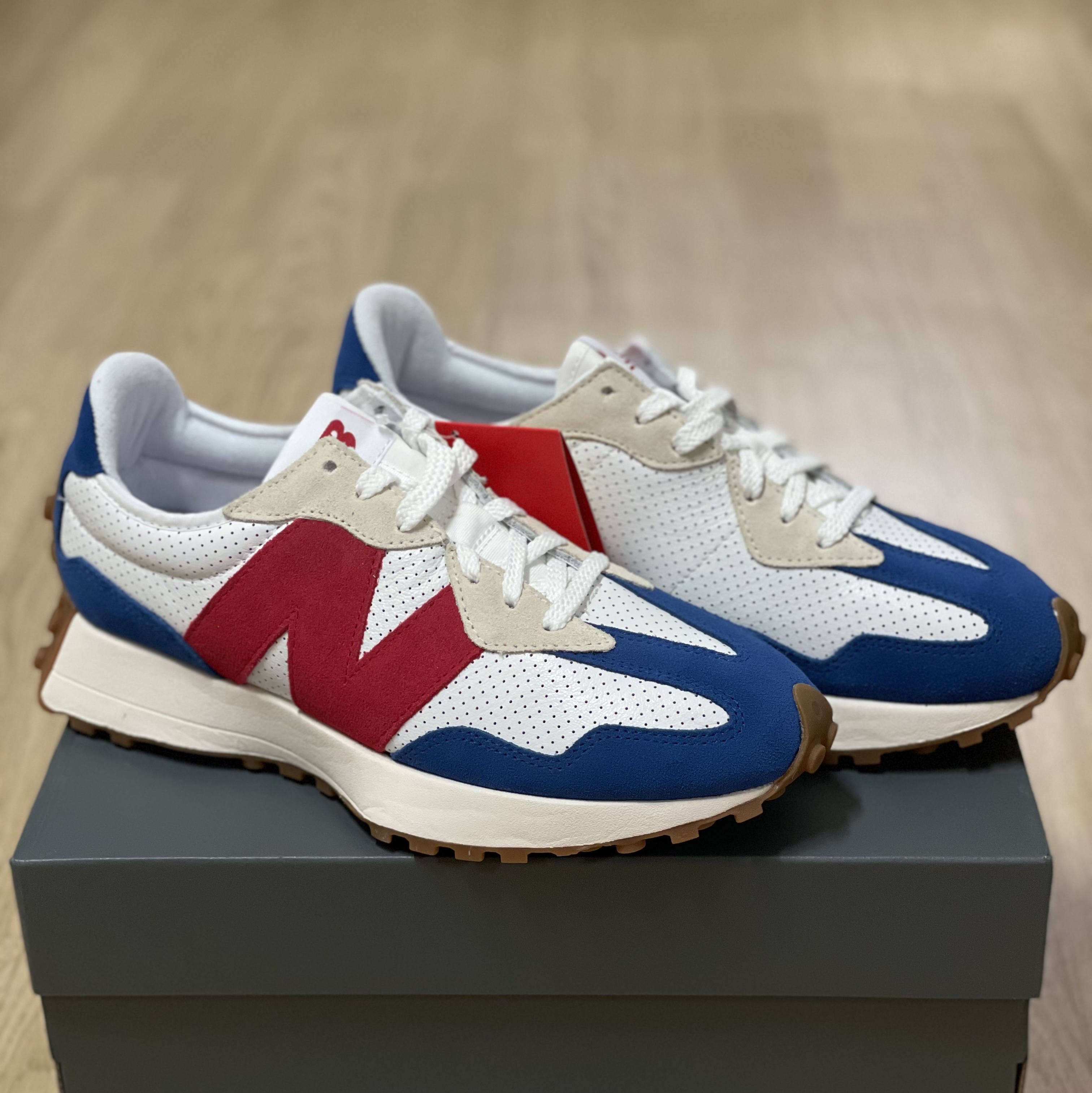 New Balance 327 Blue Red - JD Sports Exclusive 착용 스타일 - 3