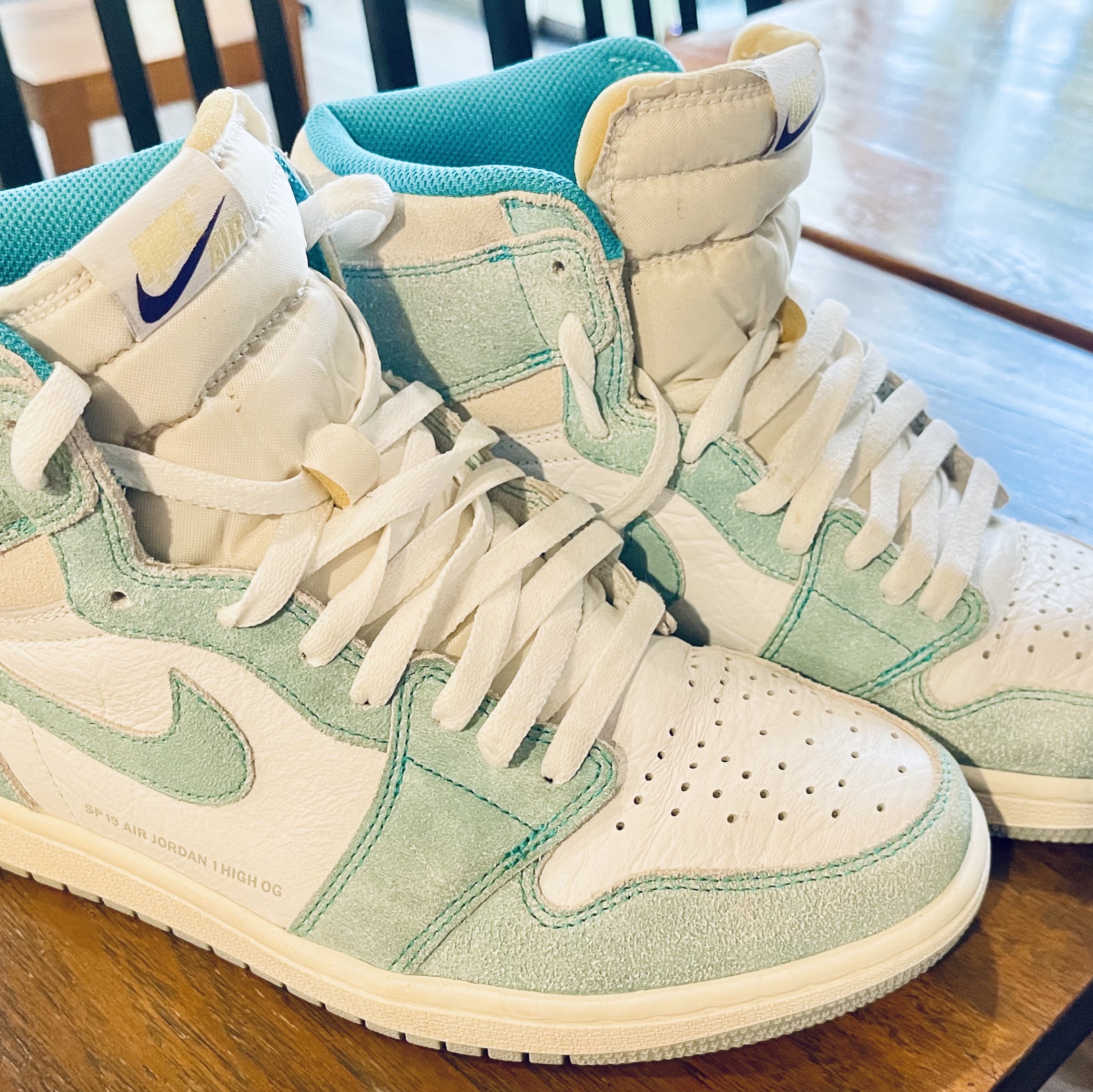 Jordan 1 Retro High OG Turbo Green 착용 스타일