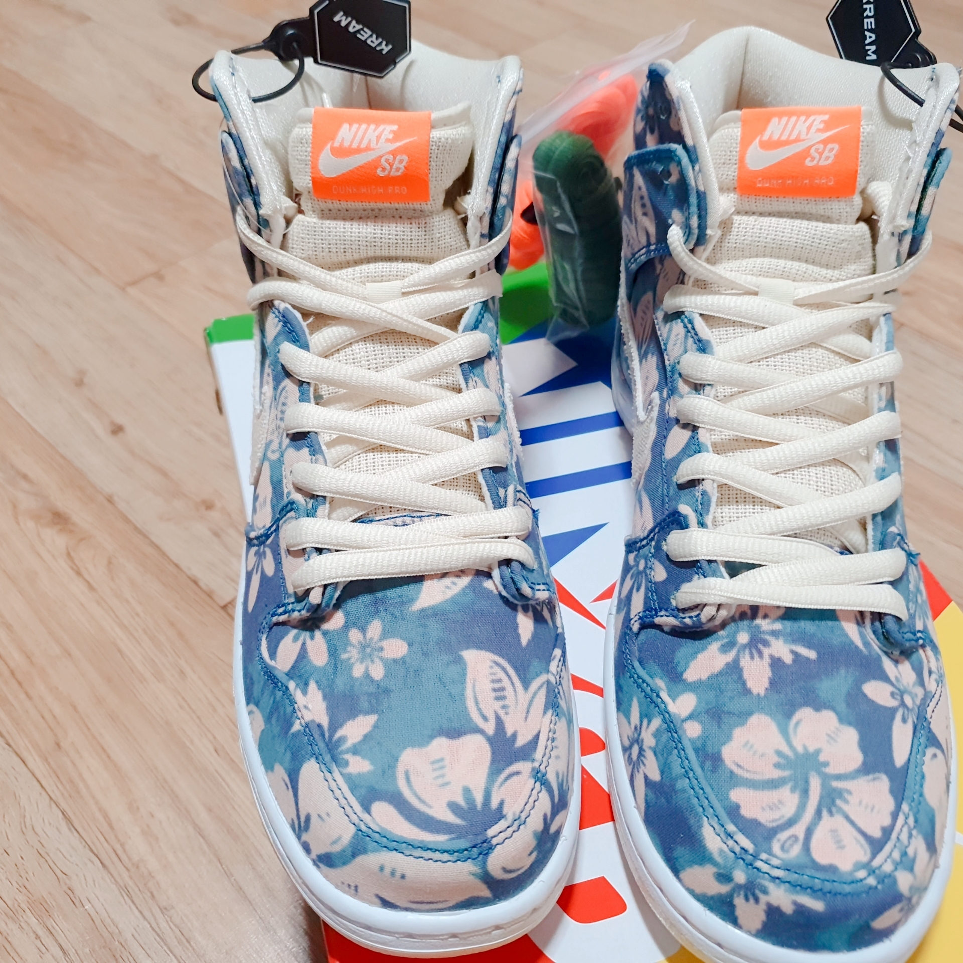 Nike SB Dunk High Pro Hawaii 착용 스타일 - 4