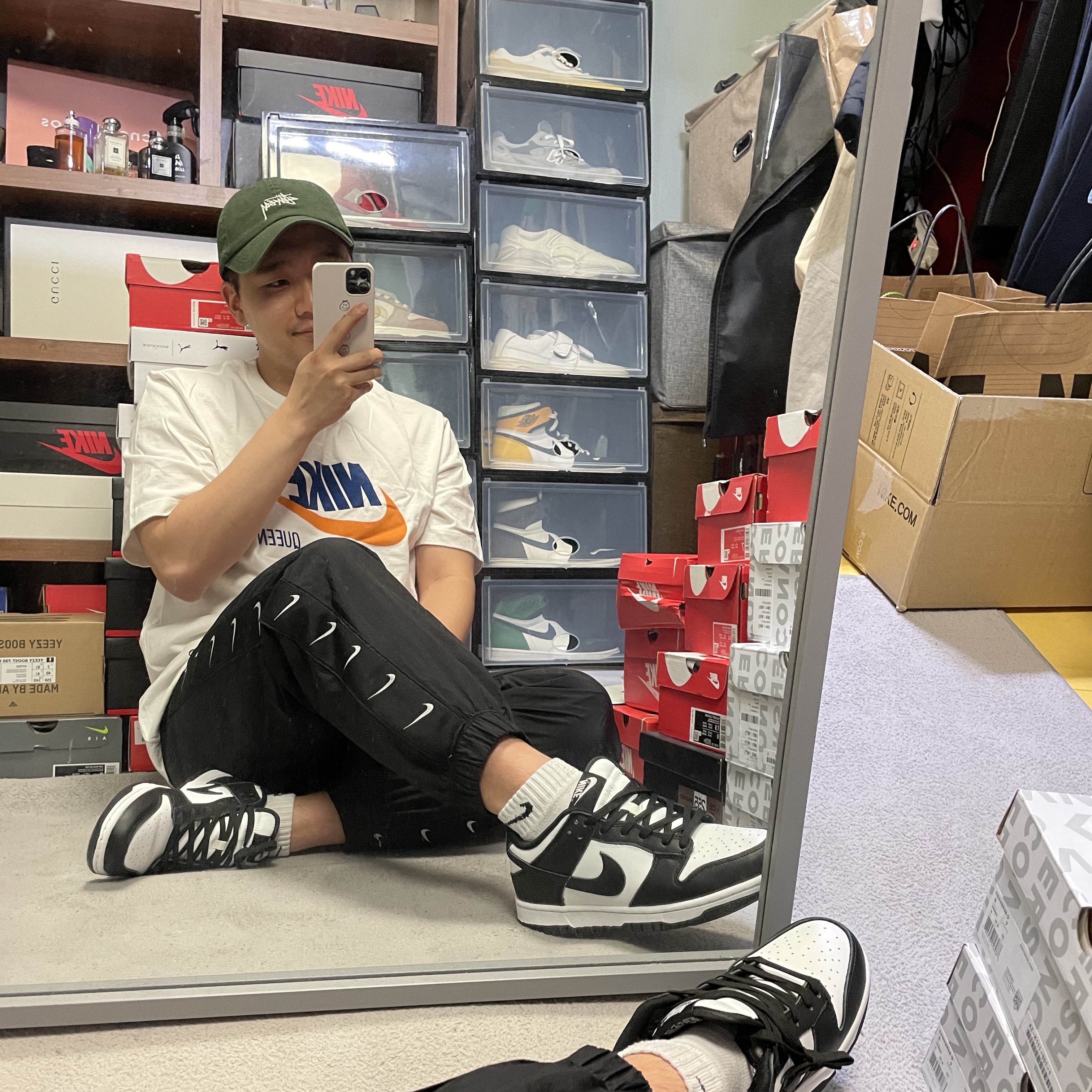 Nike Dunk Low Retro Black 착용 스타일