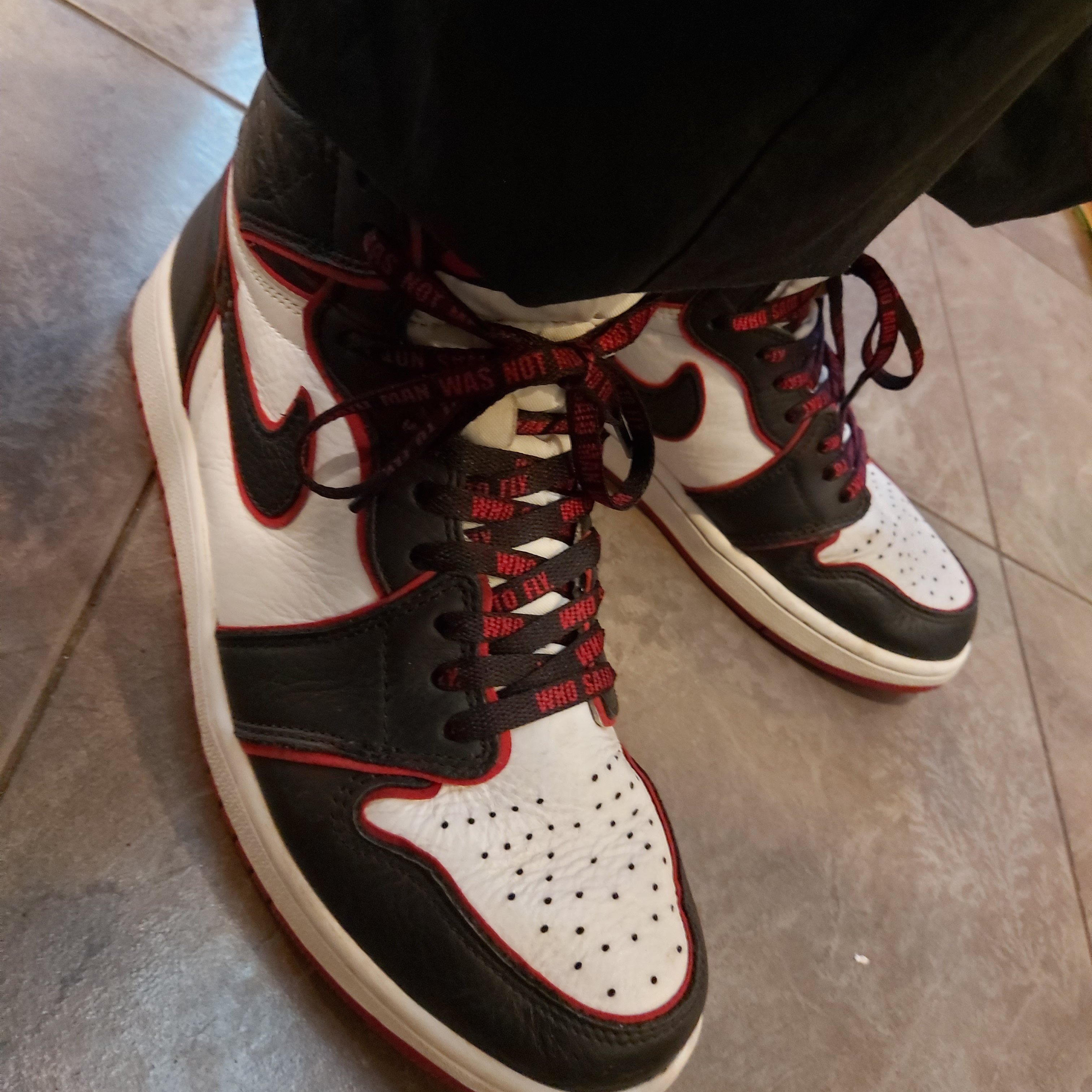 Jordan 1 Retro High OG Bloodline 착용 스타일