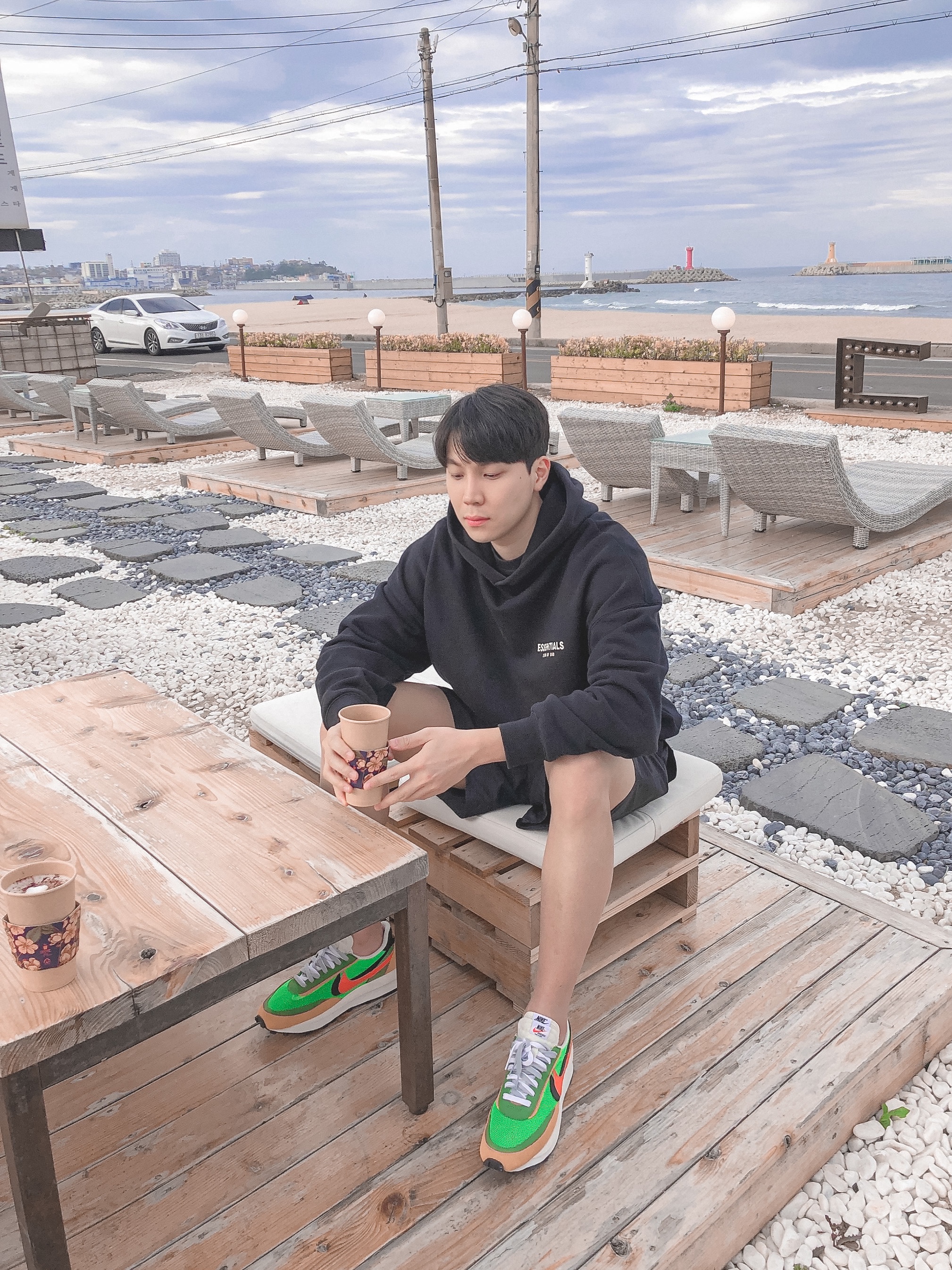 Nike x Sacai LDWaffle Green Multi 착용 스타일