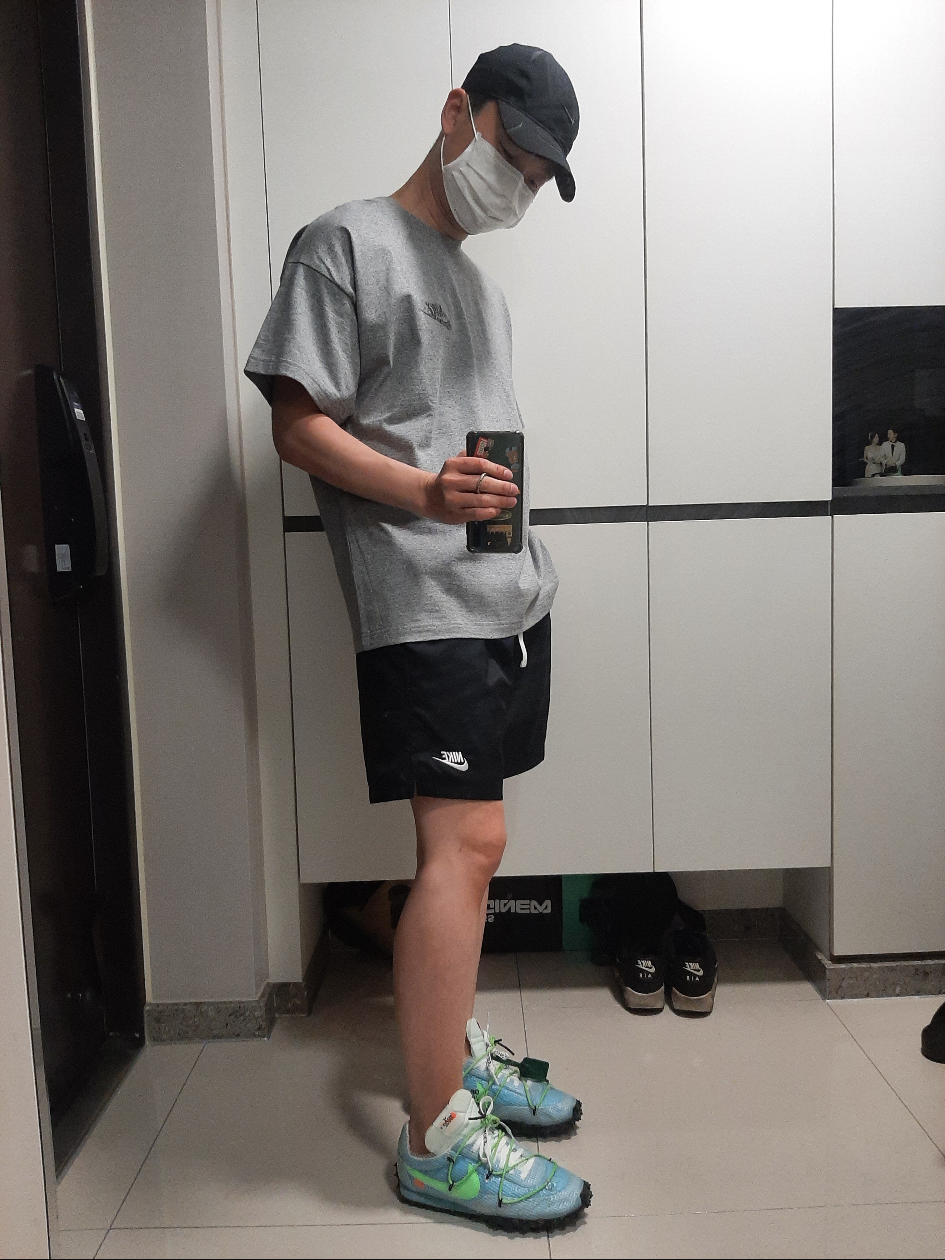 (W) Nike x Off-White Waffle Racer Vivid Sky, Nike x Drake Nocta NRG AU L91 Cap 착용 스타일