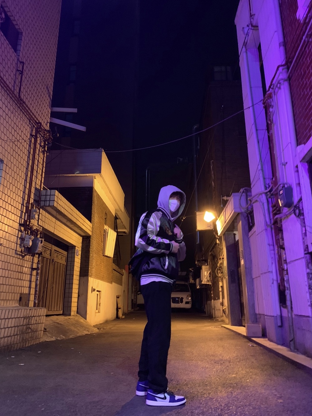 Jordan 1 Mid Deep Royal Blue Black 착용 스타일