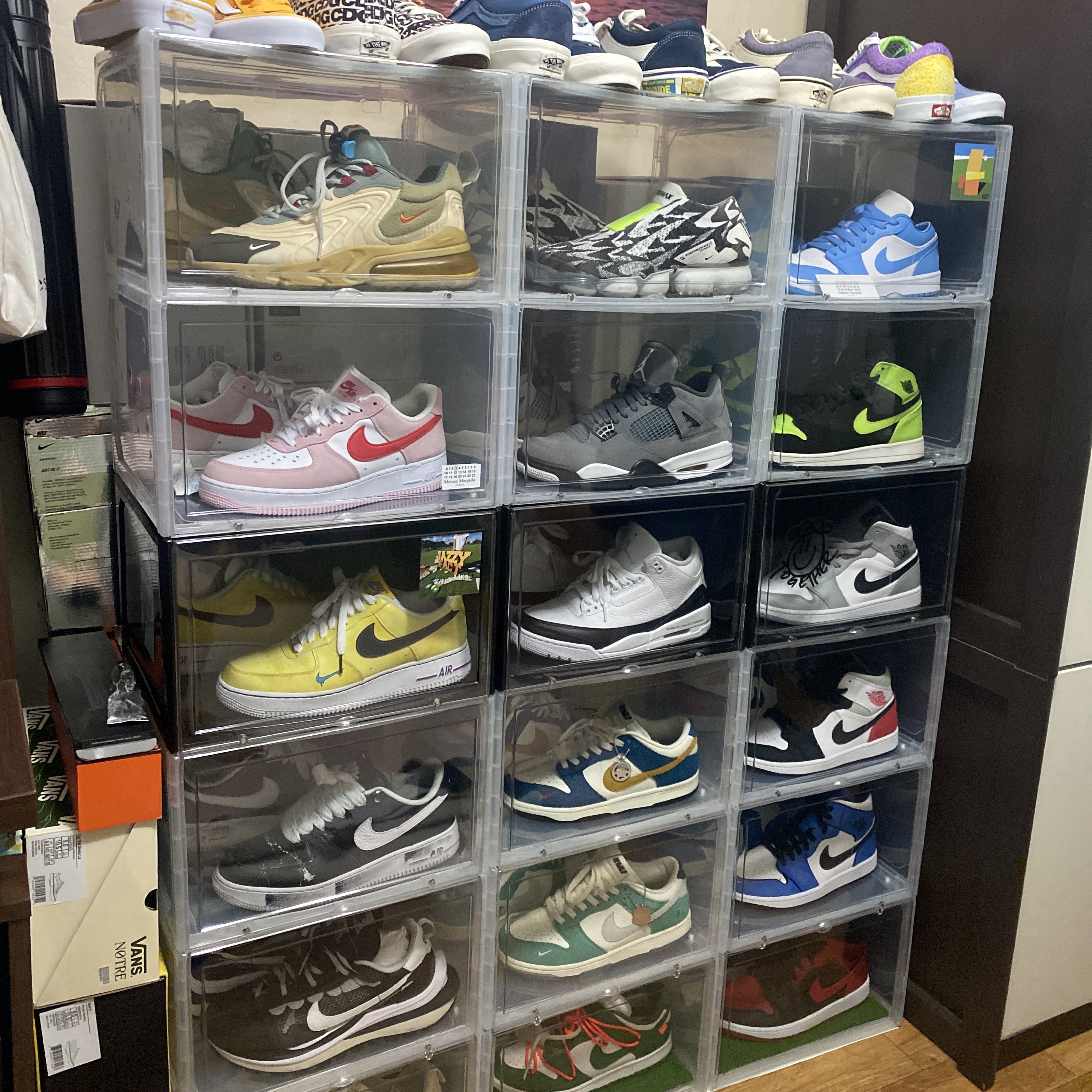 Nike x Sacai VaporWaffle Black White, Nike x Kasina Dunk Low 80's Bus 착용 스타일