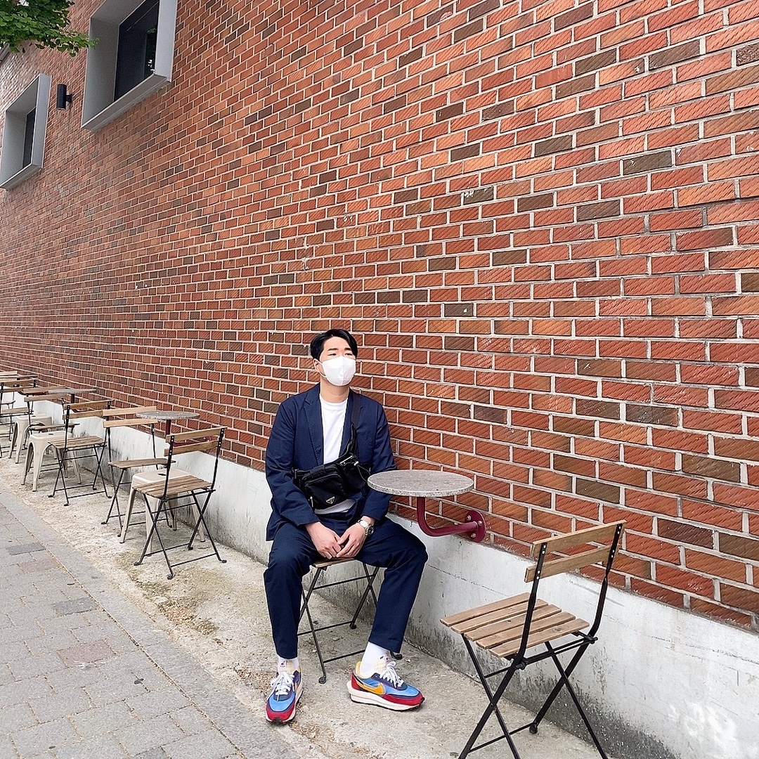 Nike x Sacai LDWaffle Blue Multi 착용 스타일