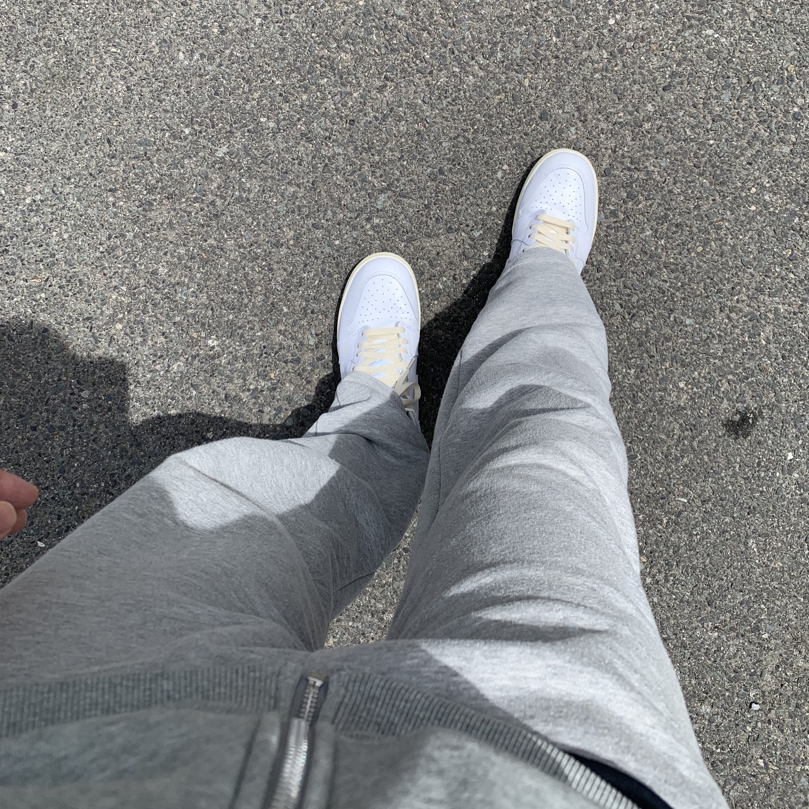 Jordan 1 High 85 Neutral Grey 착용 스타일 - 2