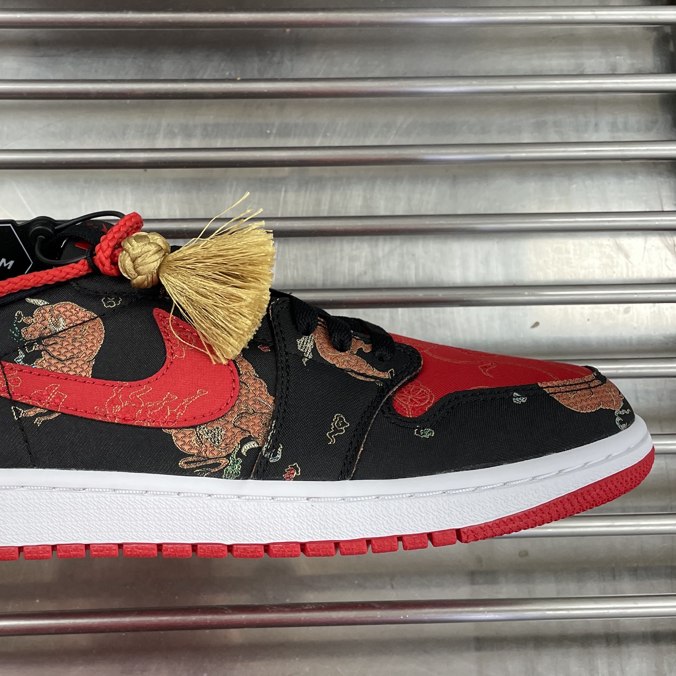 Jordan 1 Low OG Chinese New Year 착용 스타일
