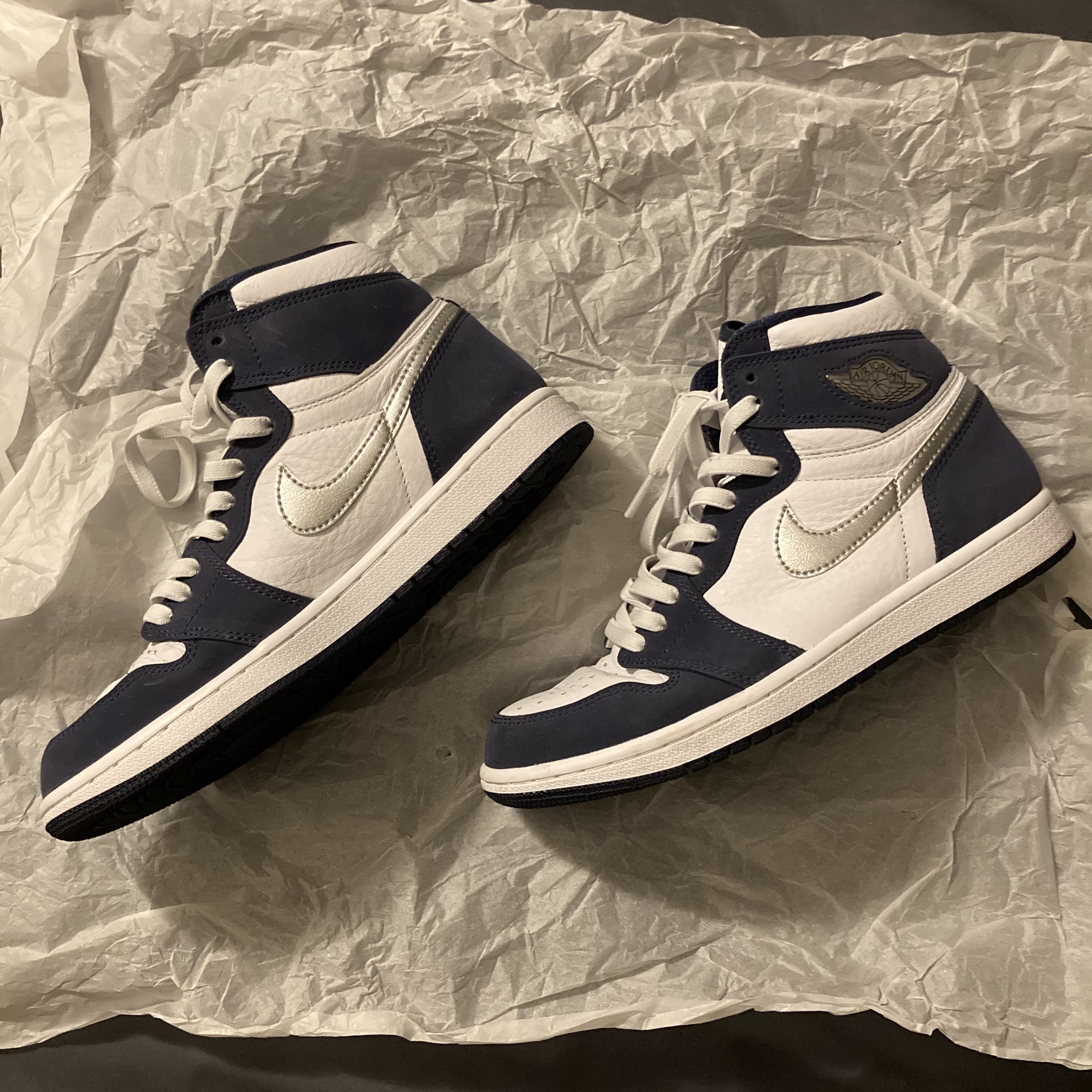 Jordan 1 Retro High OG CO.JP Midnight Navy 착용 스타일 - 2
