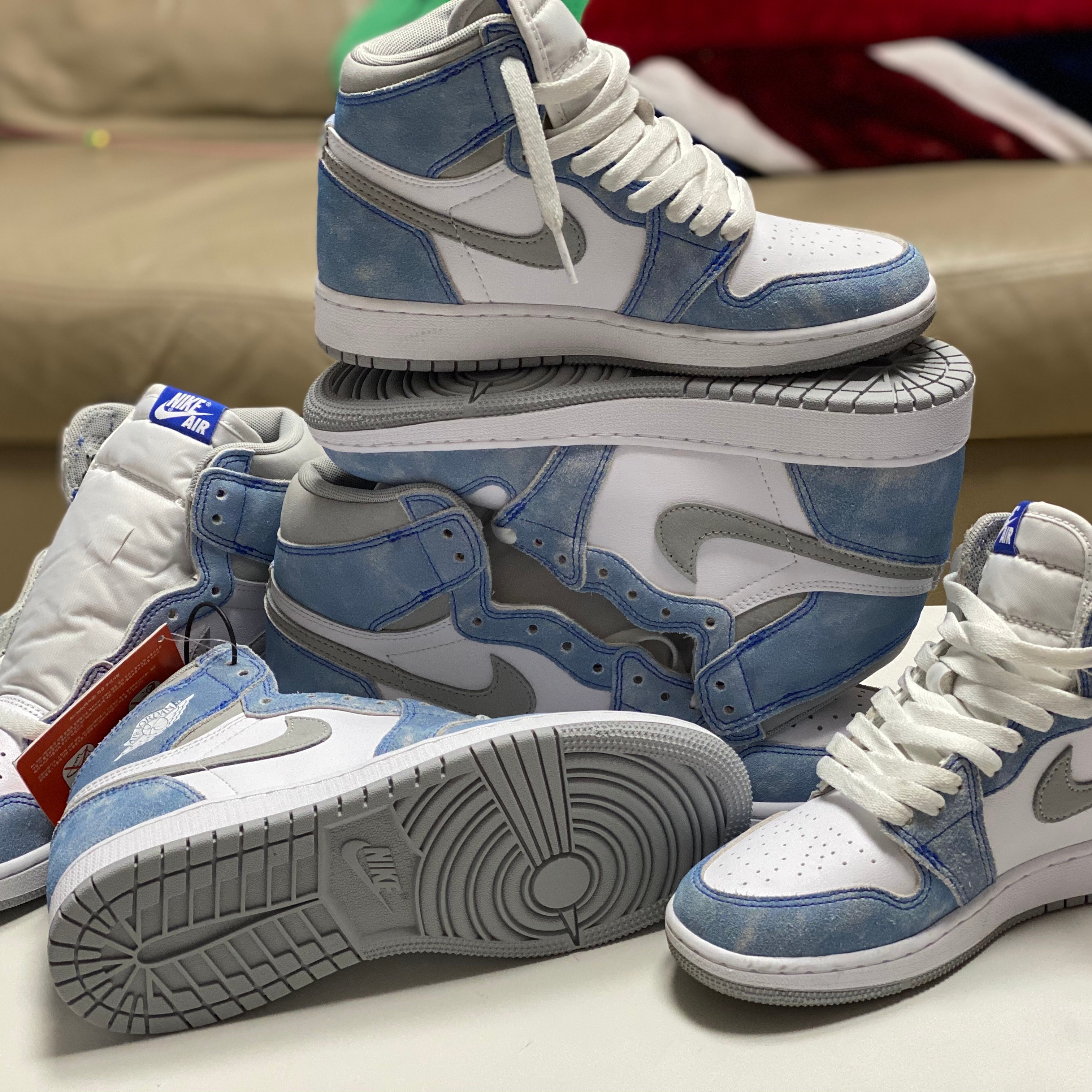 (GS) Jordan 1 Retro High OG Hyper Royal, Jordan 1 Retro High OG Hyper Royal 착용 스타일 - 1