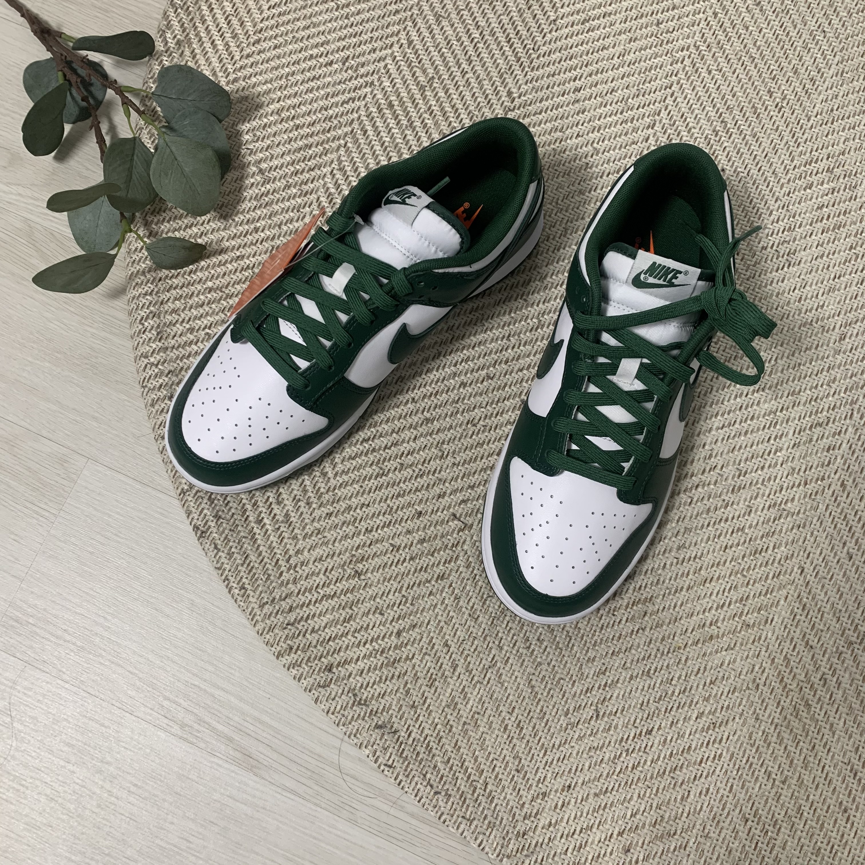 Nike Dunk Low Retro Varsity Green 착용 스타일 - 2