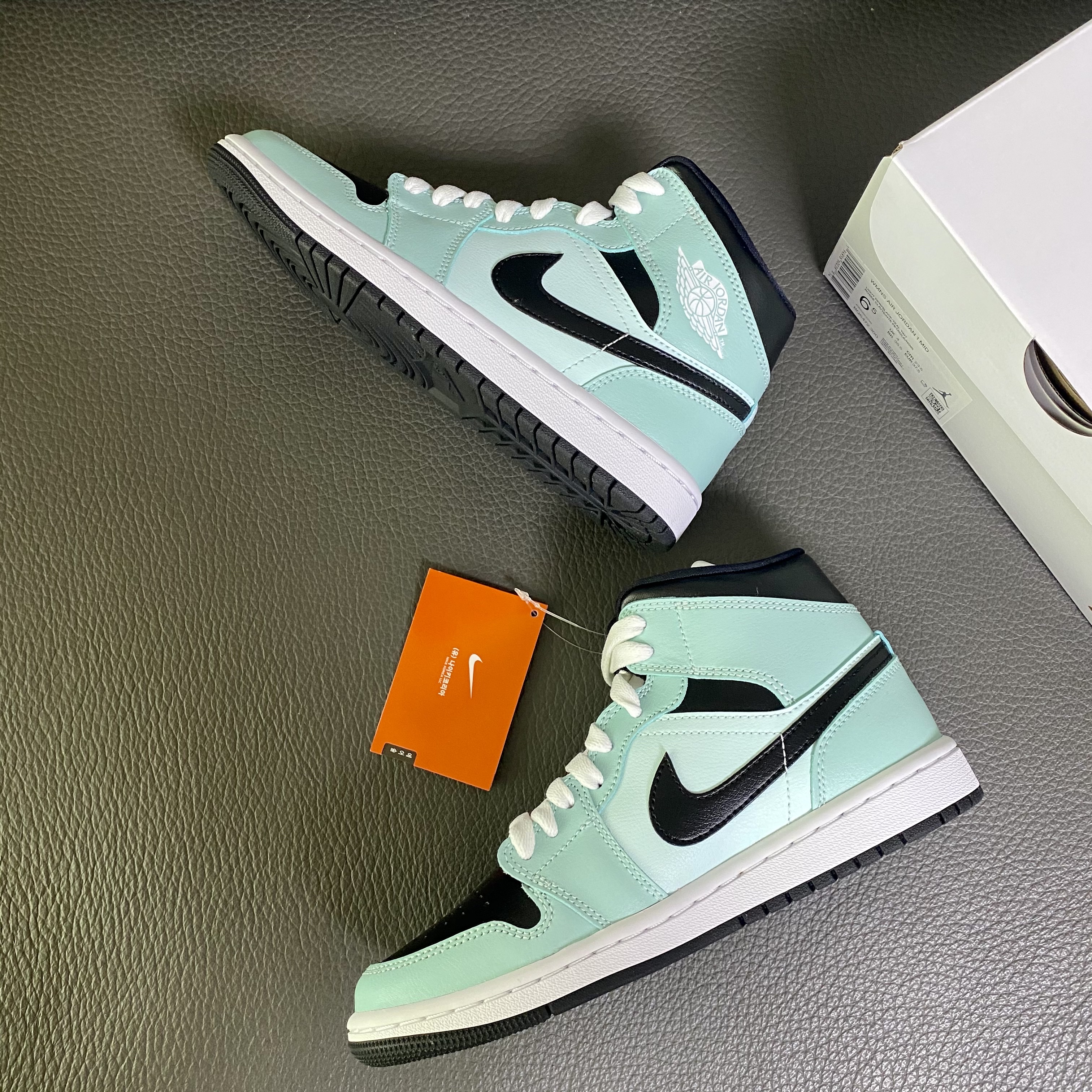 (W) Jordan 1 Mid Teal Tint 착용 스타일