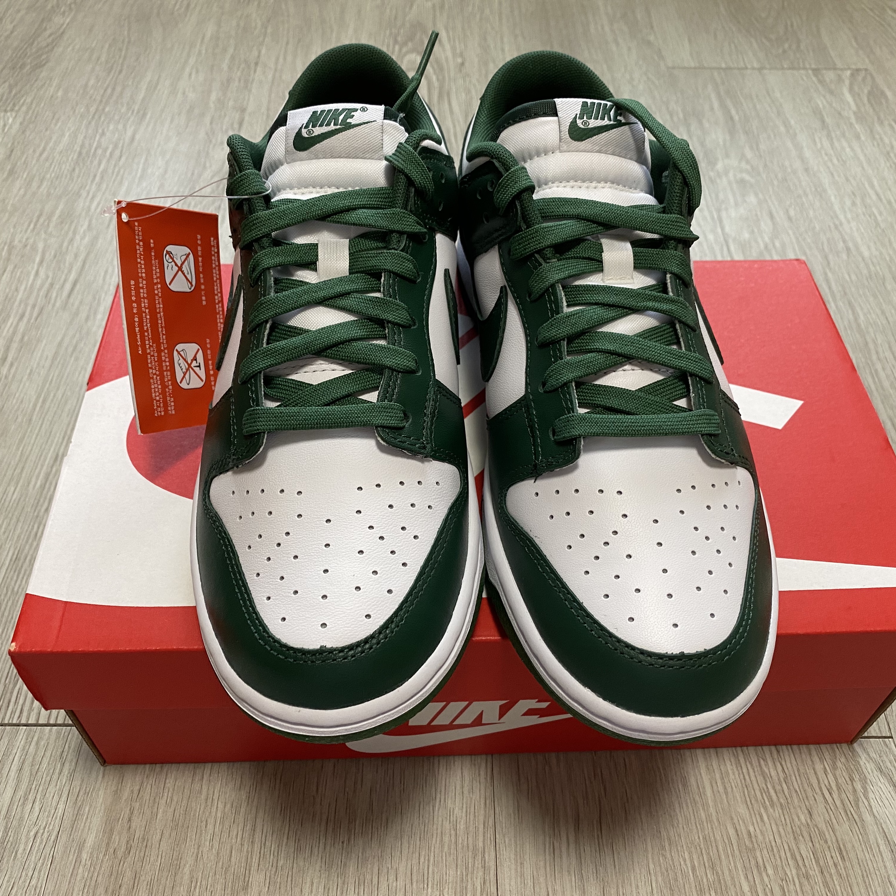 Nike Dunk Low Retro Varsity Green 착용 스타일 - 2