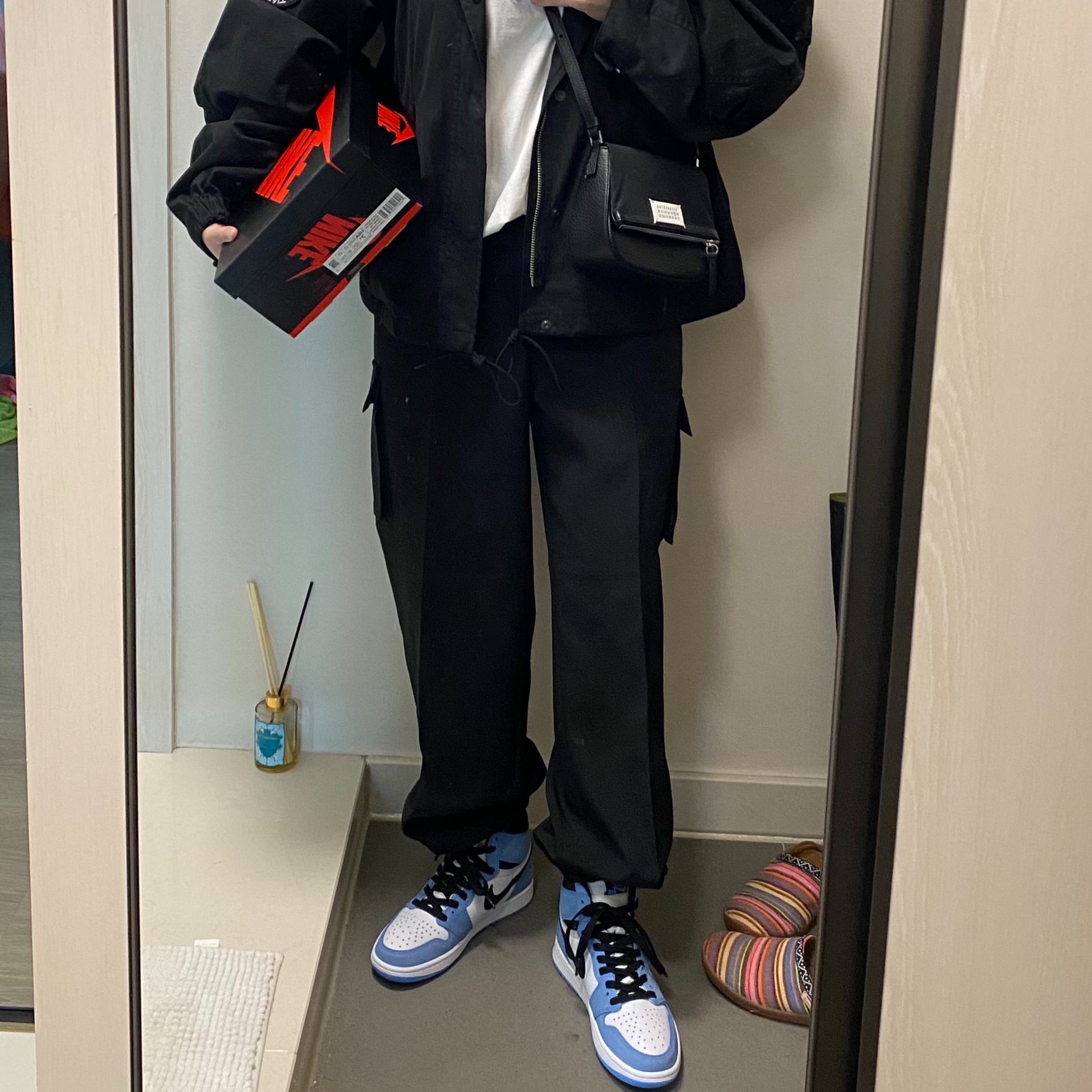 Jordan 1 Retro High OG University Blue 착용 스타일