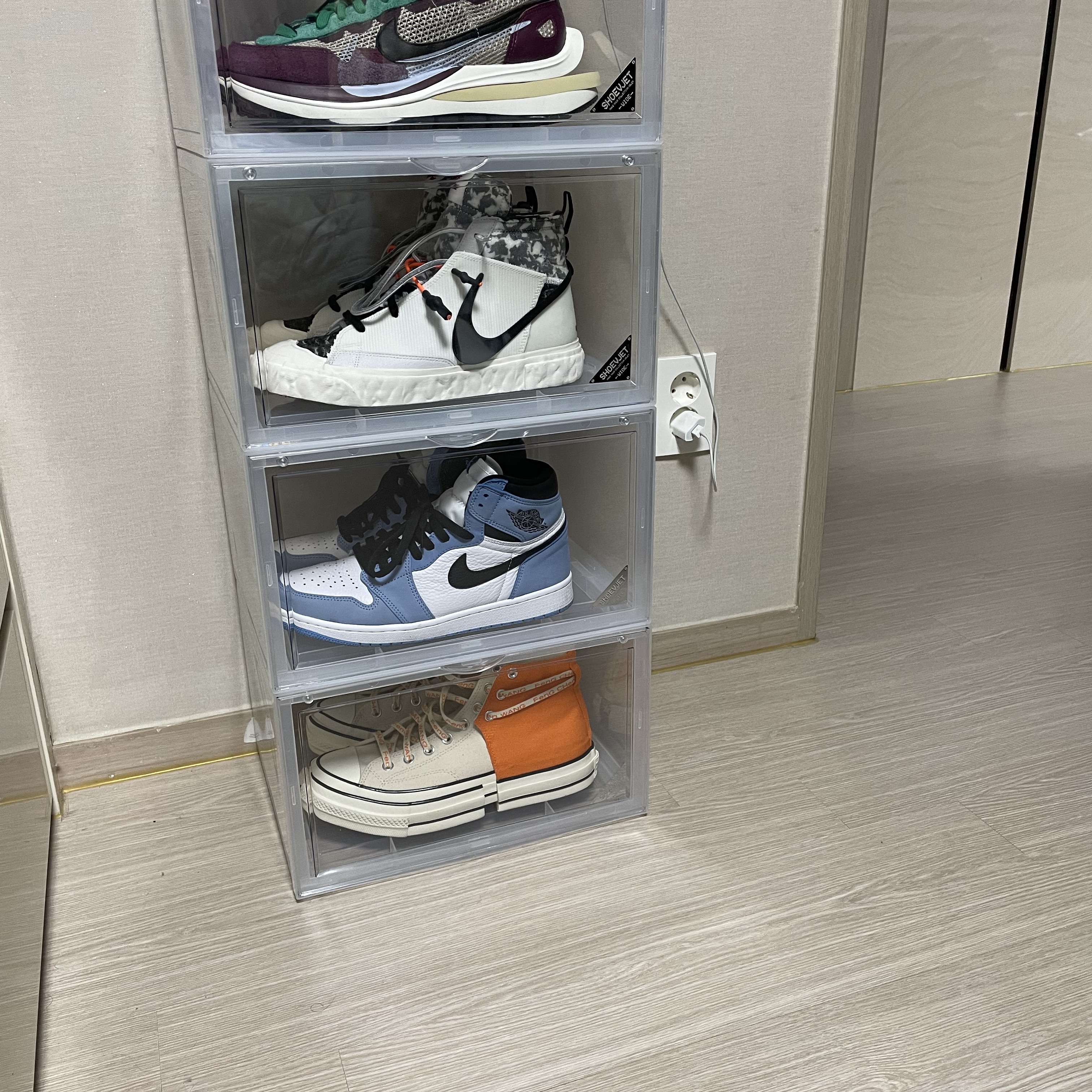 Nike x Sacai VaporWaffle String & Black Villain Red, Nike x Readymade Blazer Mid White 착용 스타일