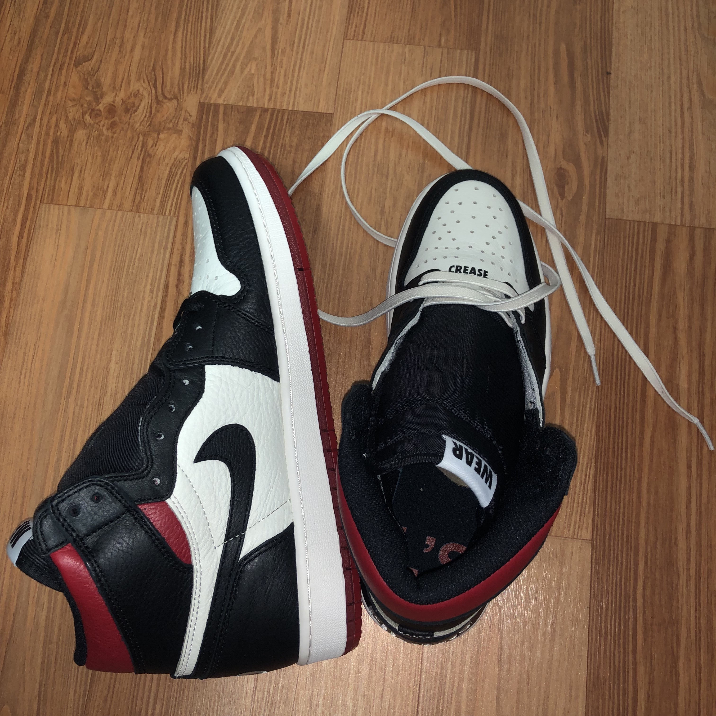 Jordan 1 Retro High Not for Resale Varsity Red 착용 스타일