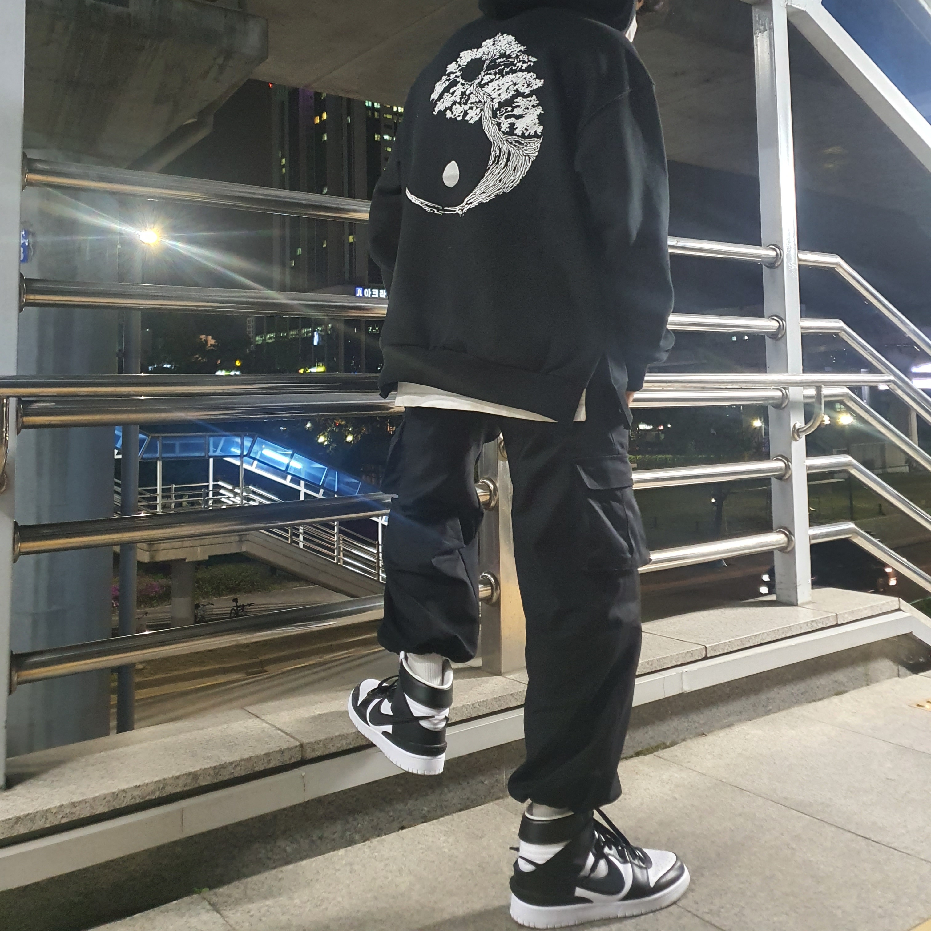 Nike x Ambush Dunk High Black 착용 스타일 - 1