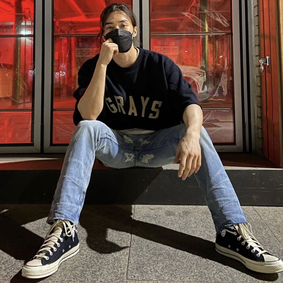 Converse x Fear of God Essentials Chuck 70 Hi Black 2020 착용 스타일 - 3