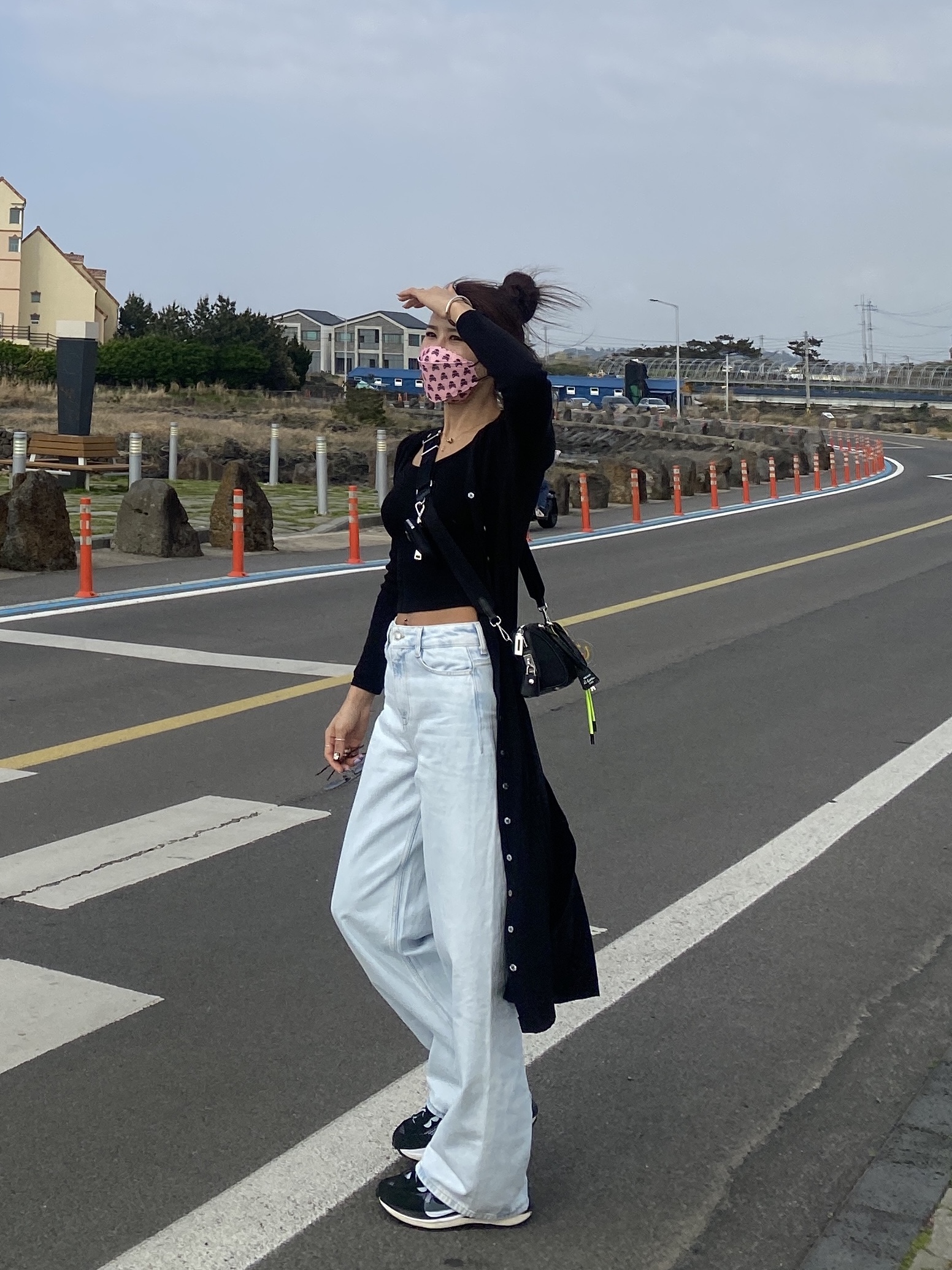 Nike x Sacai VaporWaffle Black White 착용 스타일 - 1
