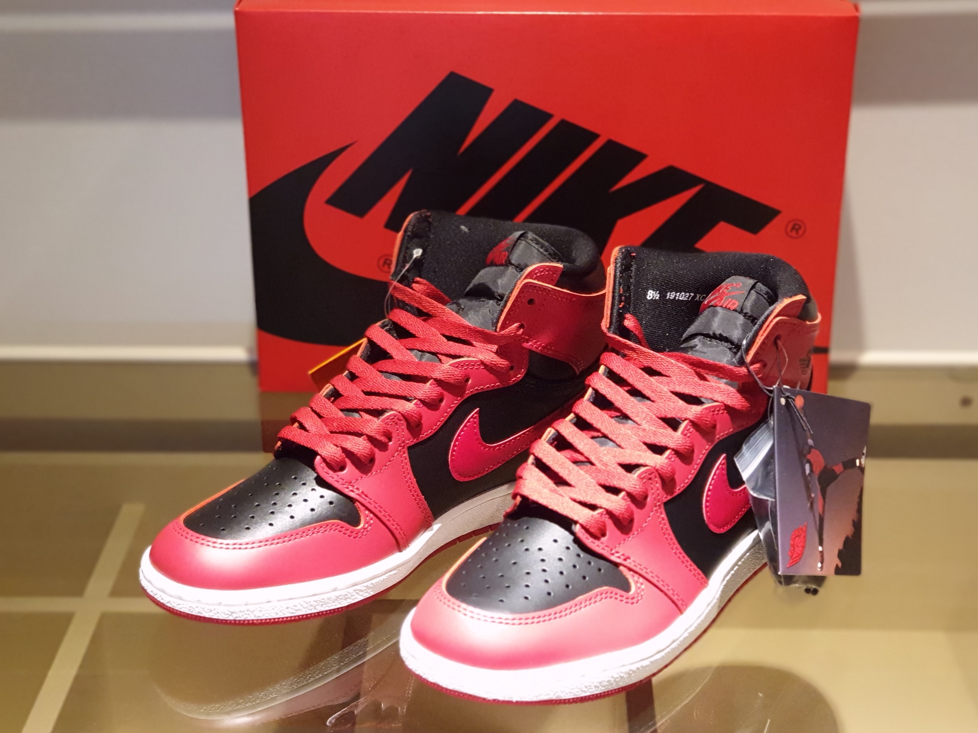 Jordan 1 High 85 Varsity Red 착용 스타일 - 2