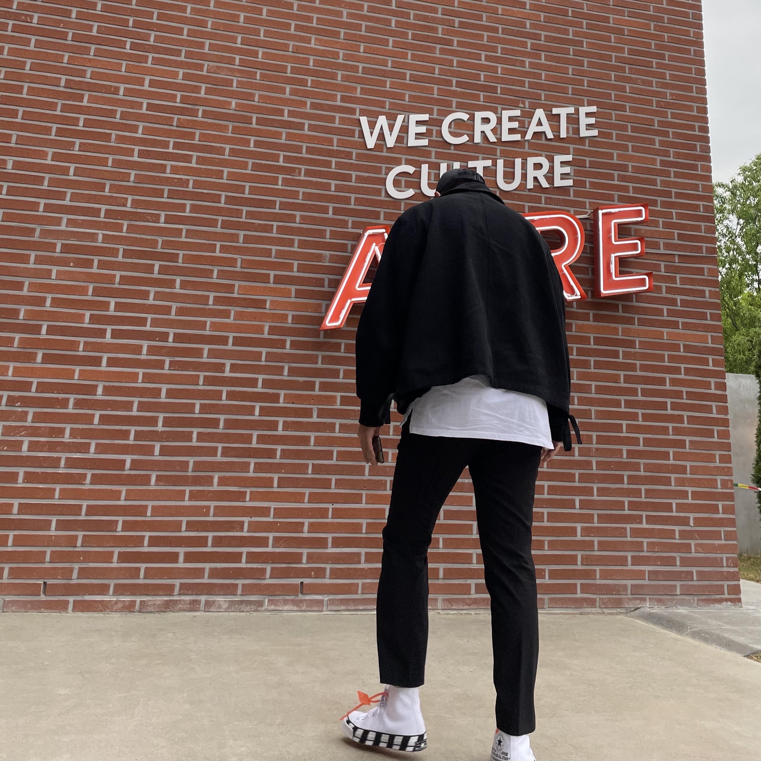 Converse x Off-White Chuck 70 High V2 2021 착용 스타일