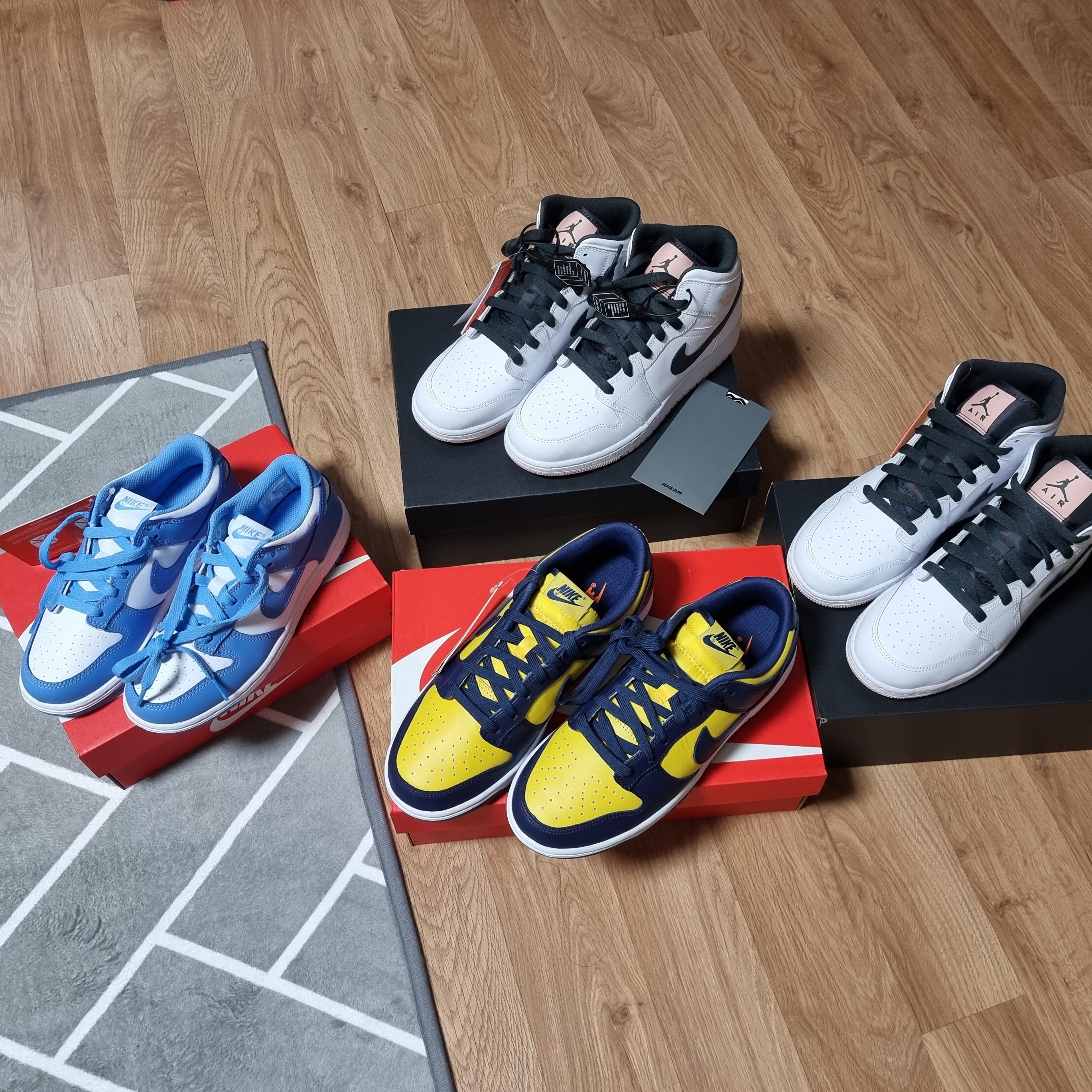 Nike Dunk Low Retro Varsity Maize, (PS) Nike Dunk Low University Blue 착용 스타일 - 1
