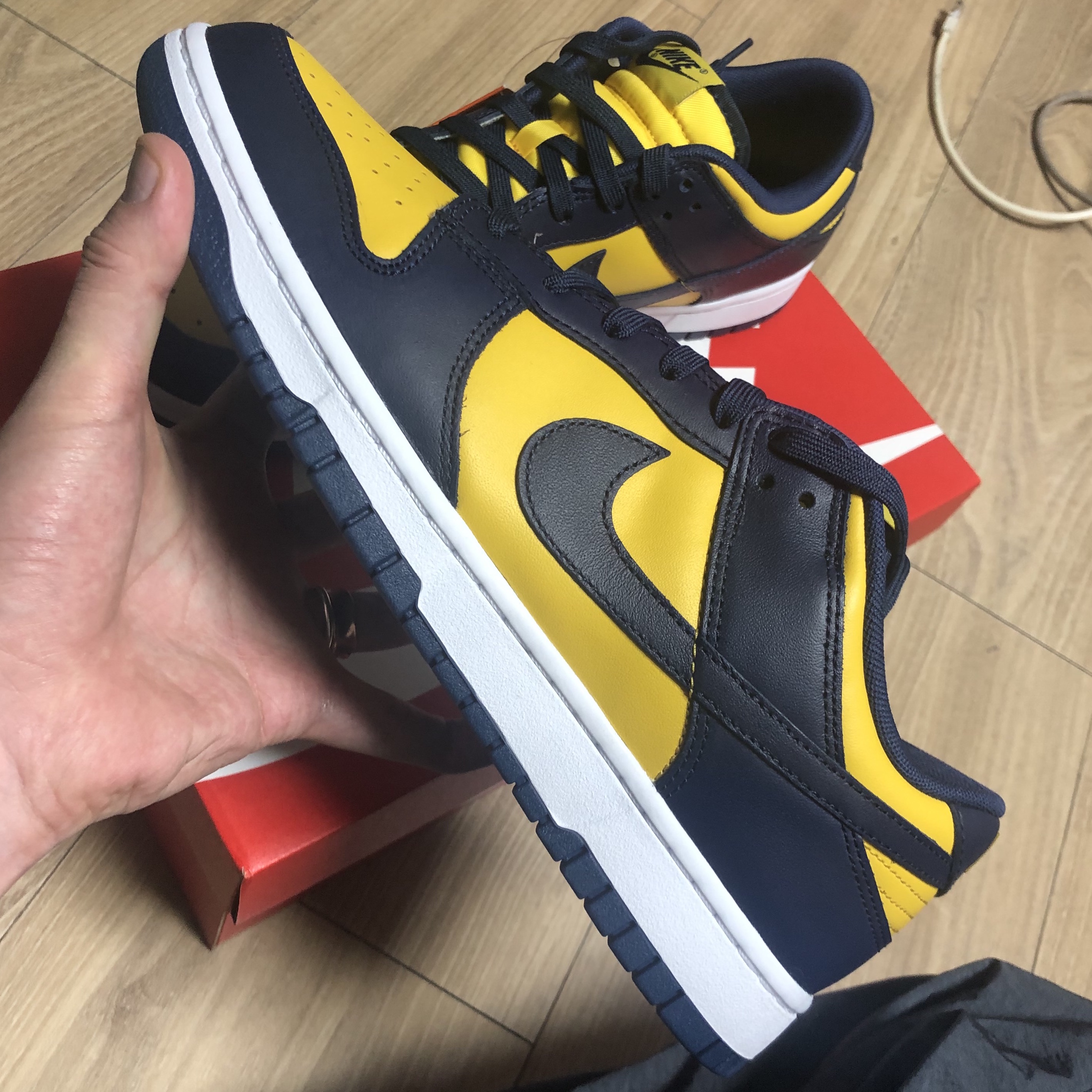 Nike Dunk Low Retro Varsity Maize 착용 스타일 - 2