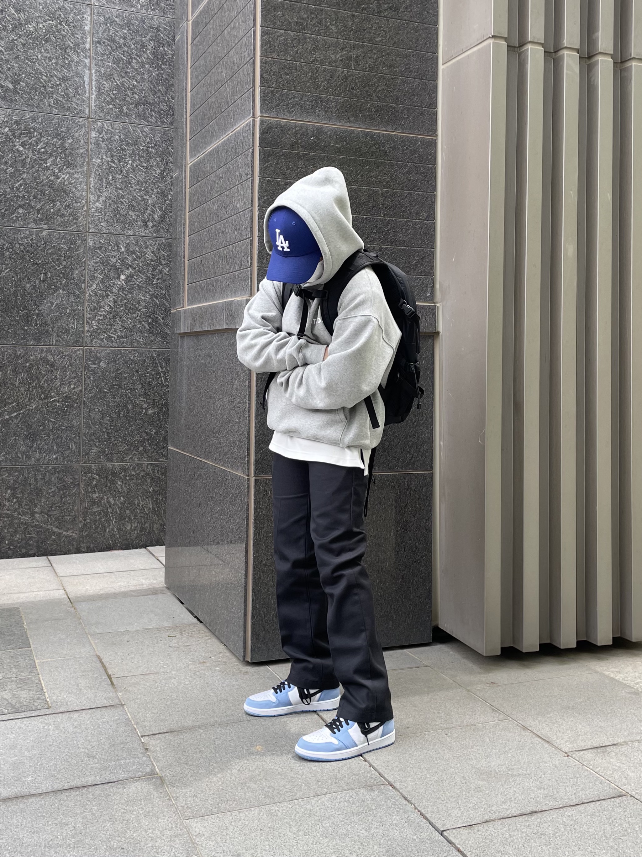 IAB Studio Hoodie Gray - 21SS, Jordan 1 Retro High OG University Blue 착용 스타일