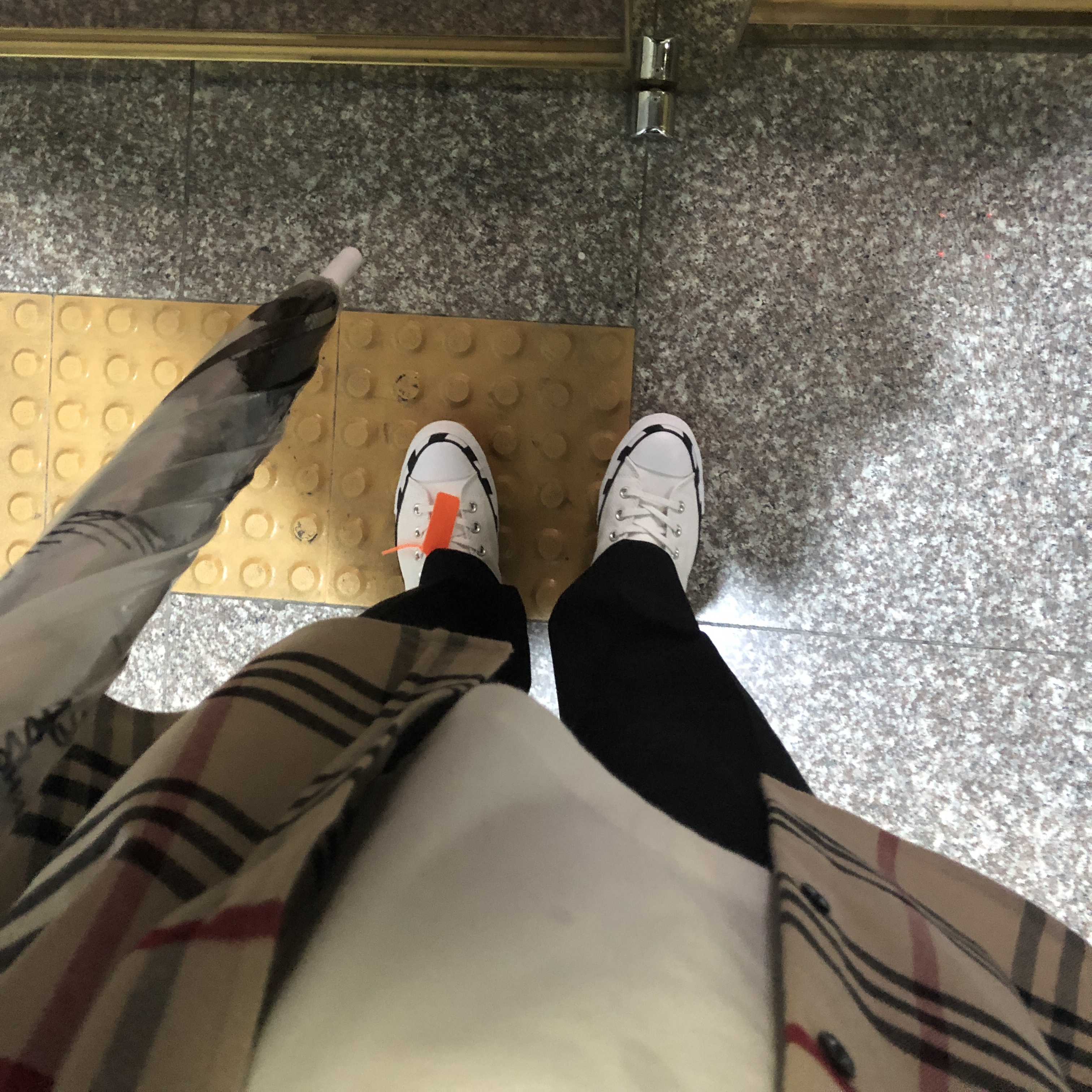 Converse x Off-White Chuck 70 High V2 2018 착용 스타일