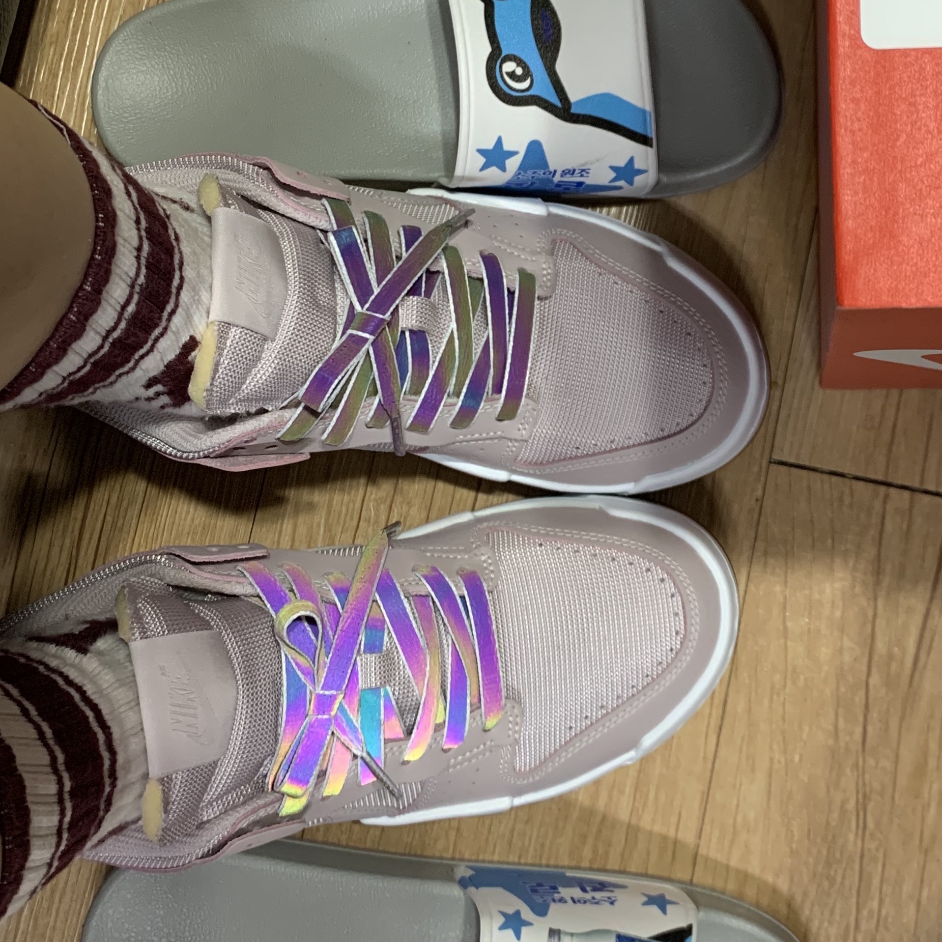 (W) Nike Dunk Low Disrupt Desert Sand, (W) Nike Dunk Low Disrupt Black White 착용 스타일 - 3