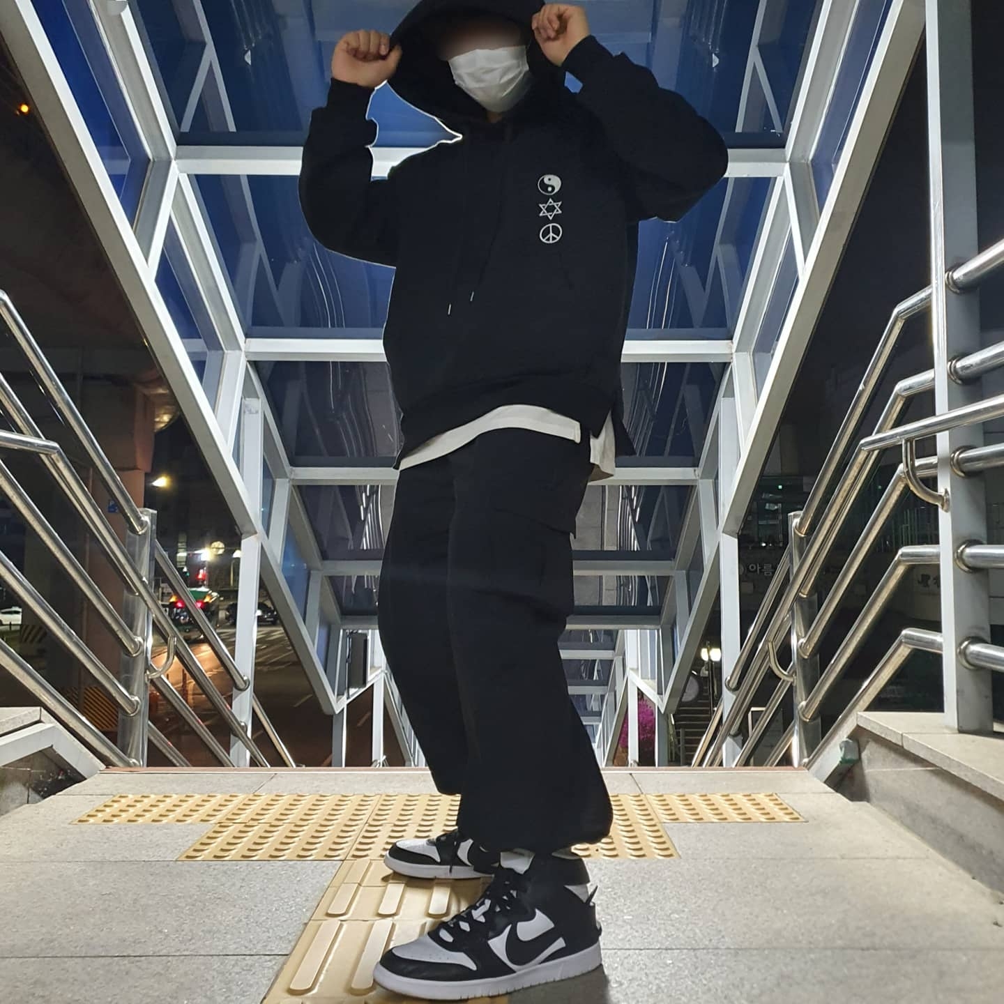 Nike x Ambush Dunk High Black 착용 스타일 - 2