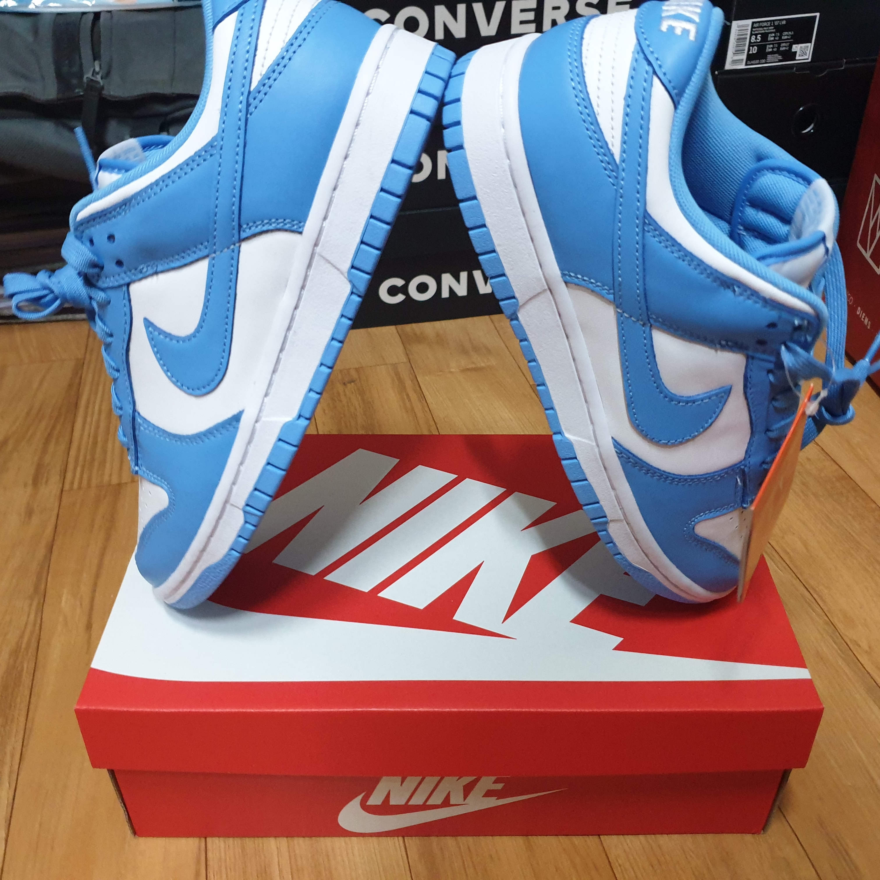 Nike Dunk Low Retro University Blue 착용 스타일 - 2