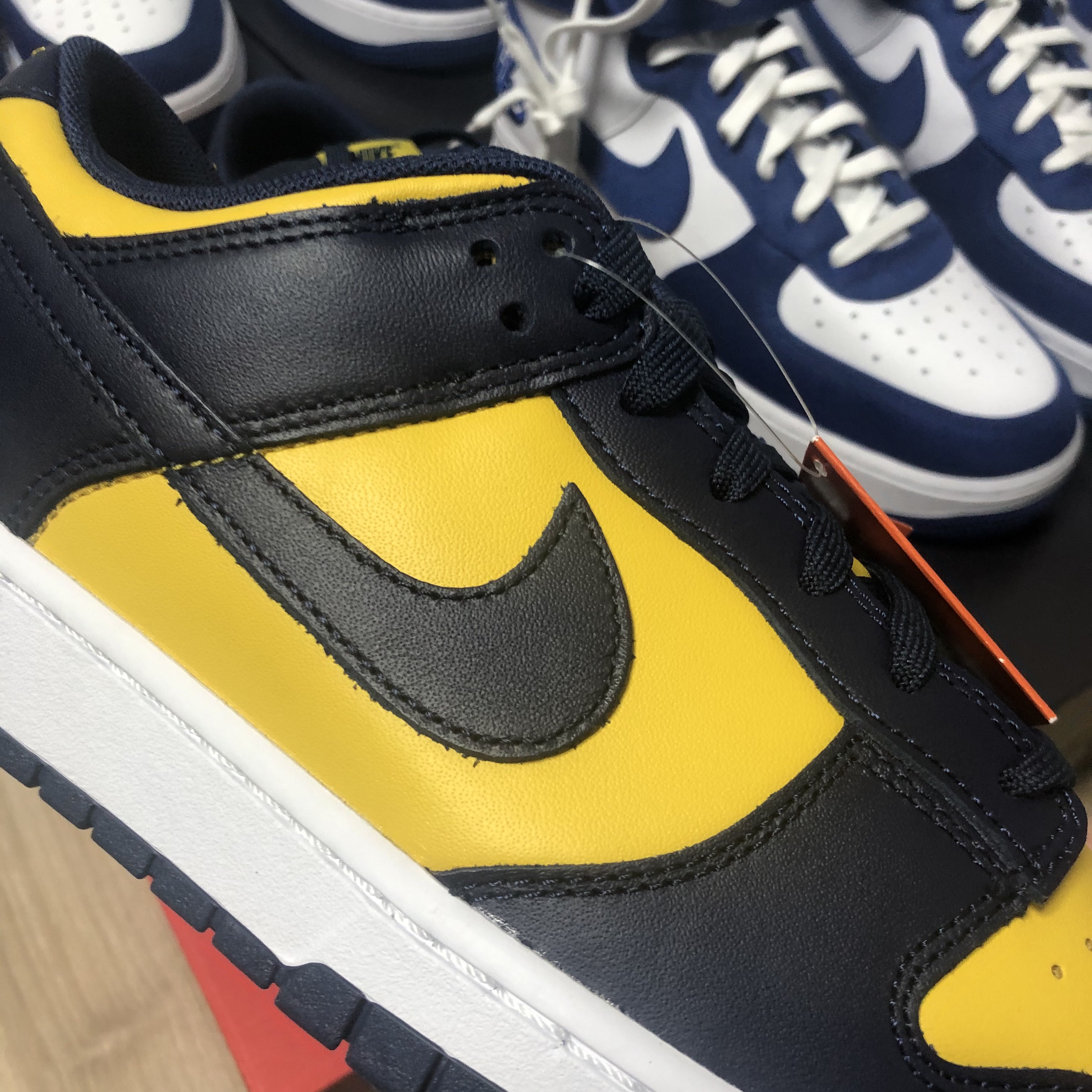Nike Dunk Low Retro Varsity Maize 착용 스타일 - 3