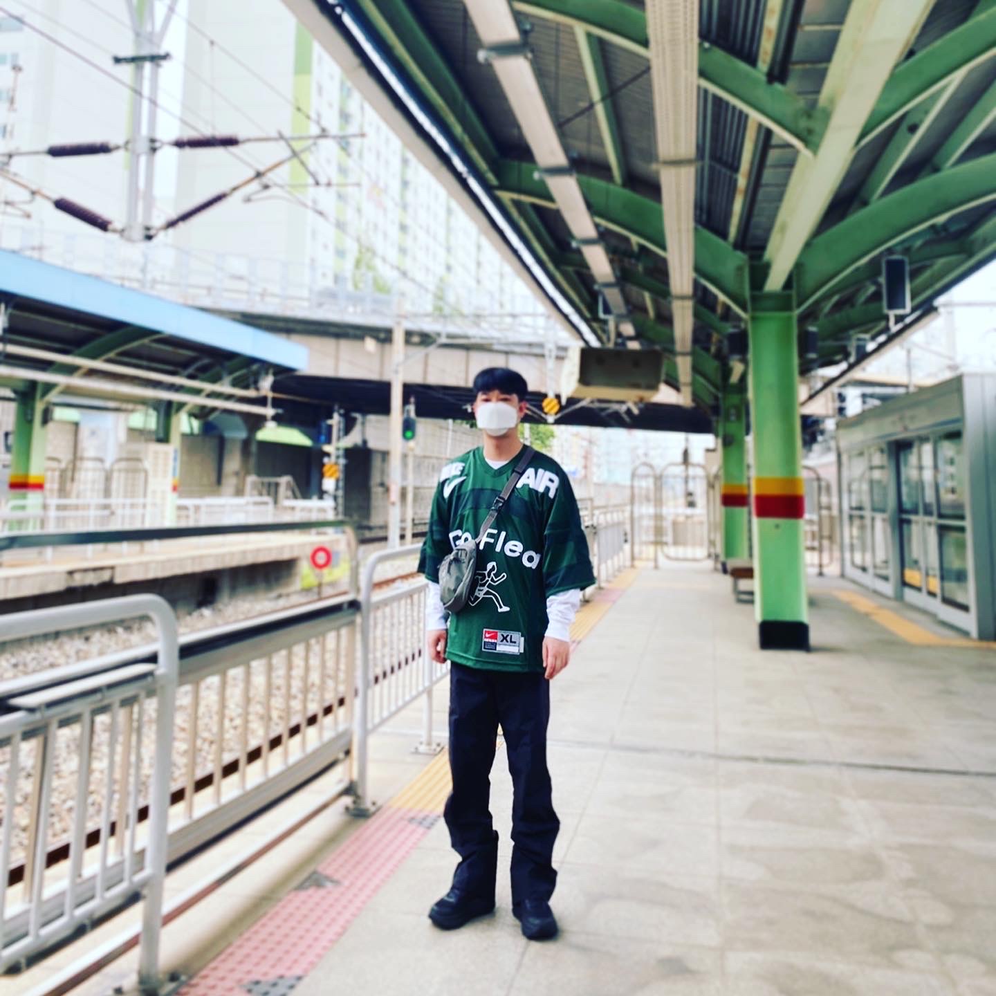 Nike x Cactus Plant Flea Market S/S Jersey Green - Asia, Hoka Bondi 7 Black - Wide 착용 스타일