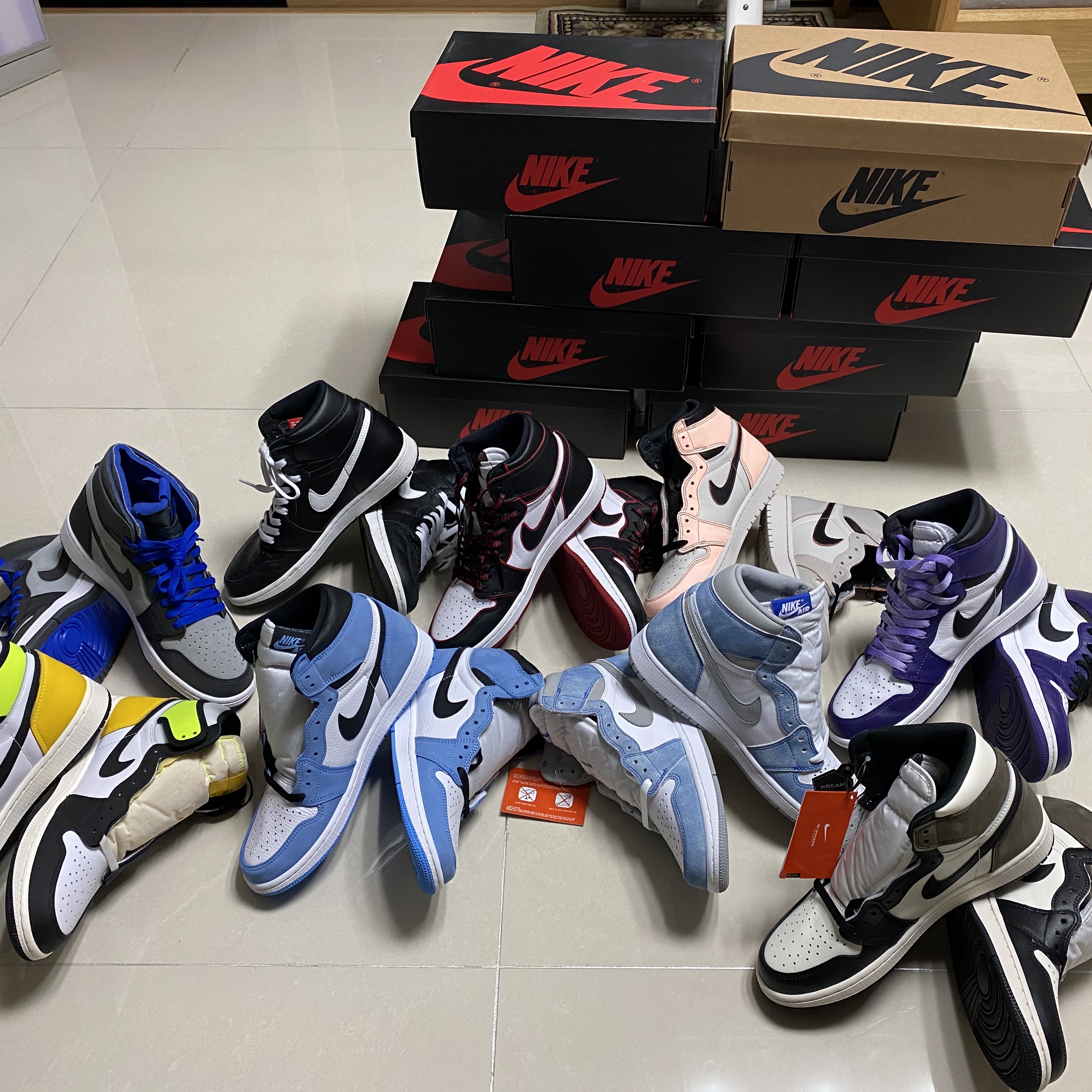 Jordan 1 Retro High OG Court Purple 2020, Jordan 1 Retro High OG Defiant SB NYC to Paris 착용 스타일