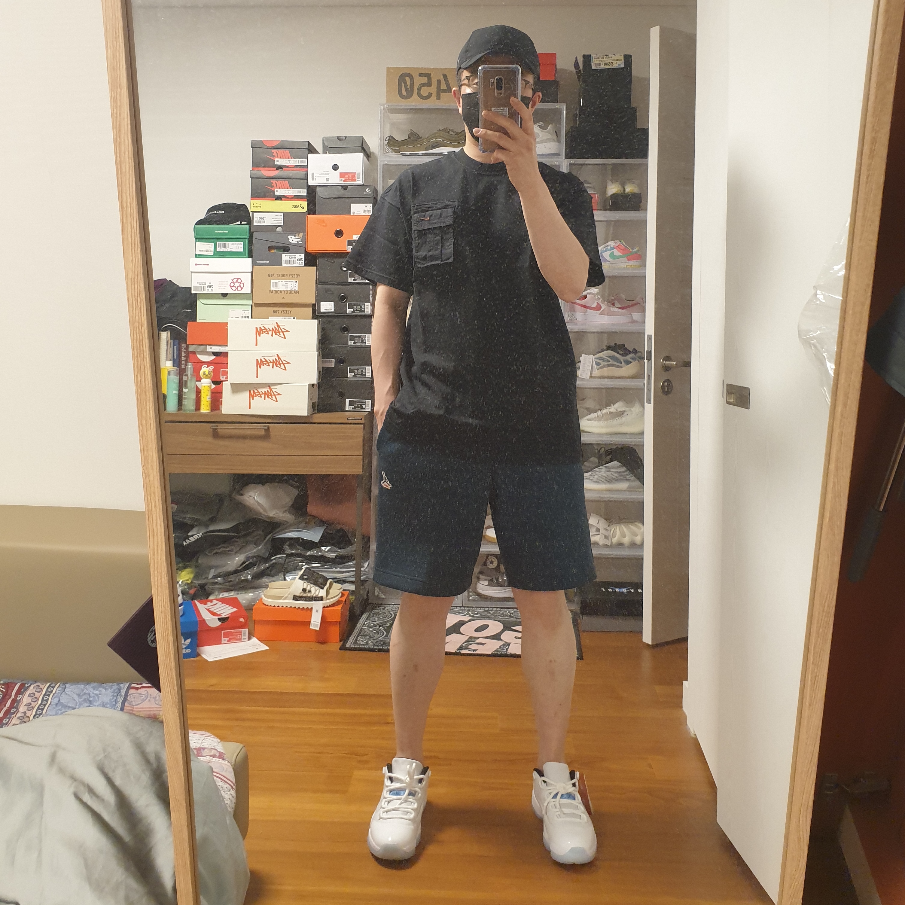 Nike x Drake Nocta NRG AU L91 Cap, Nike x Travis Scott NRG AG T-Shirt Black 착용 스타일 - 2